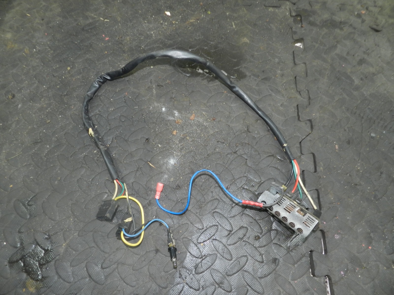 181. RENAULT 5 R5 NOT RS TURBO. HEATER RESISTOR AND WIRING LOOM - Image 2