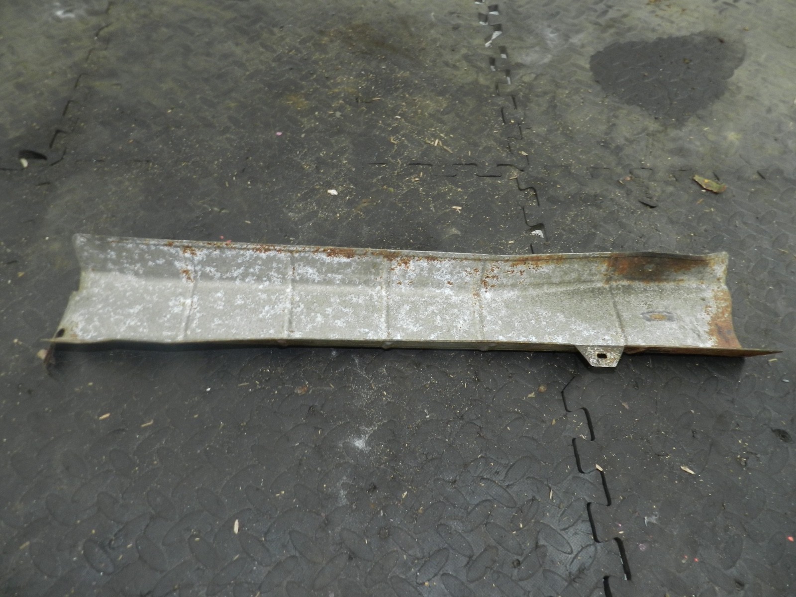 181. RENAULT 5 R5 NOT RS TURBO. UNDER CAR EXHAUST HEAT SHIELD - Image 3