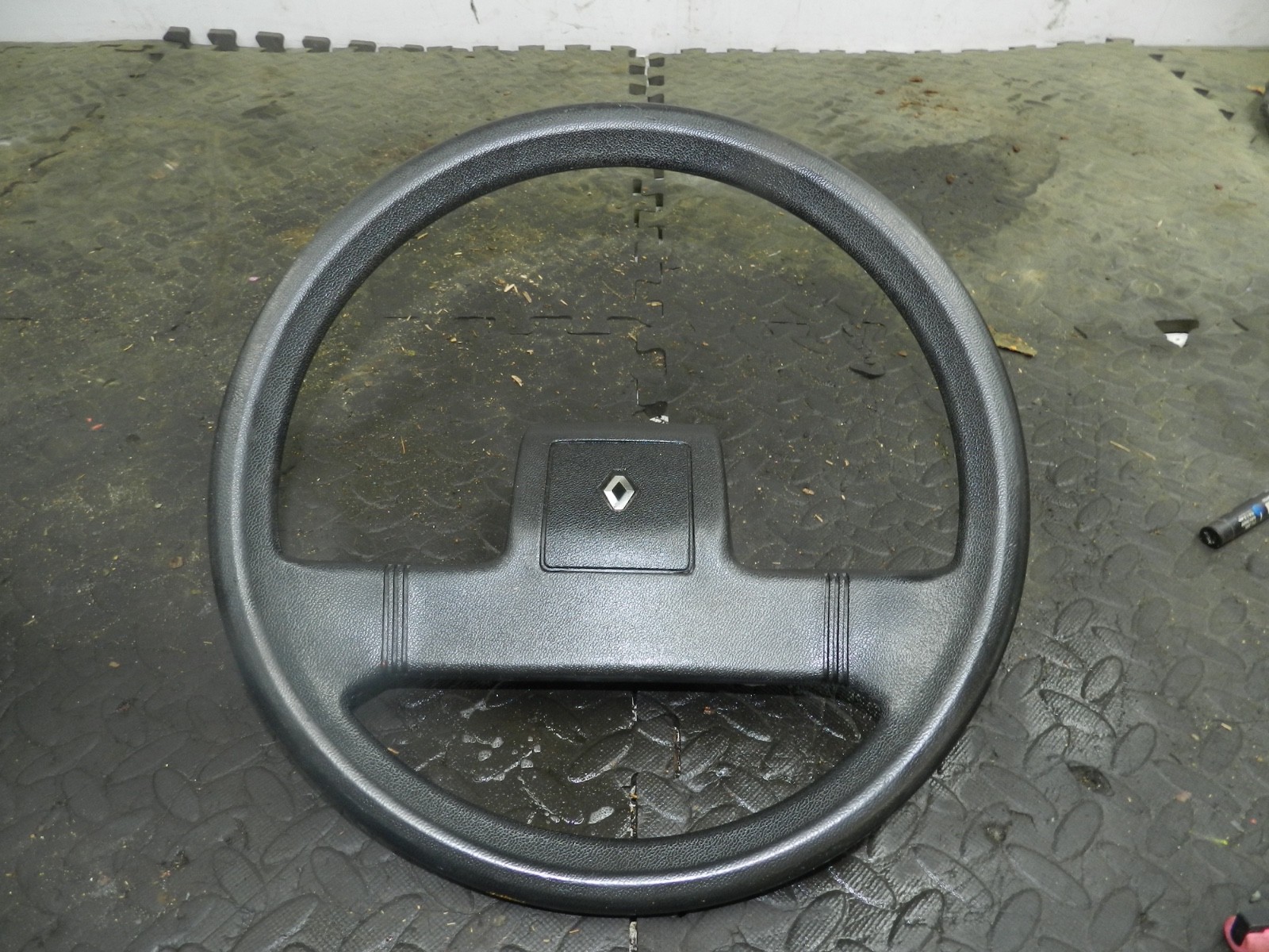 181. RENAULT 5 R5 NOT RS TURBO. STEERING WHEEL