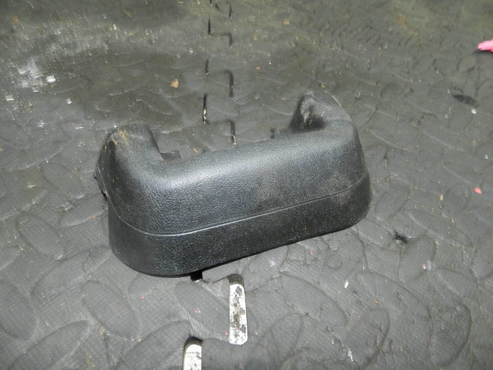 181. RENAULT 5 R5 NOT RS TURBO. SUNROOF HANDLE TRIM - Image 3