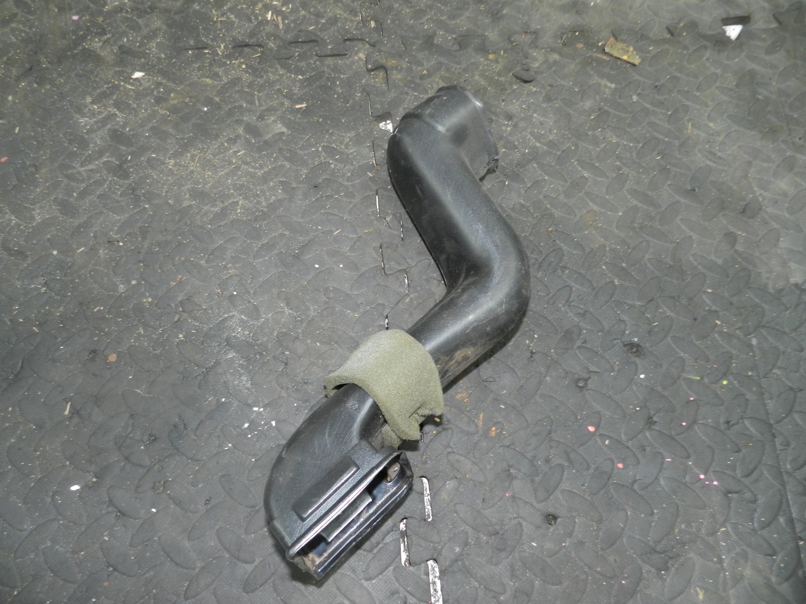 181. RENAULT 5 R5 NOT RS TURBO. HEATER AIR BLOWER DUCT - Image 2