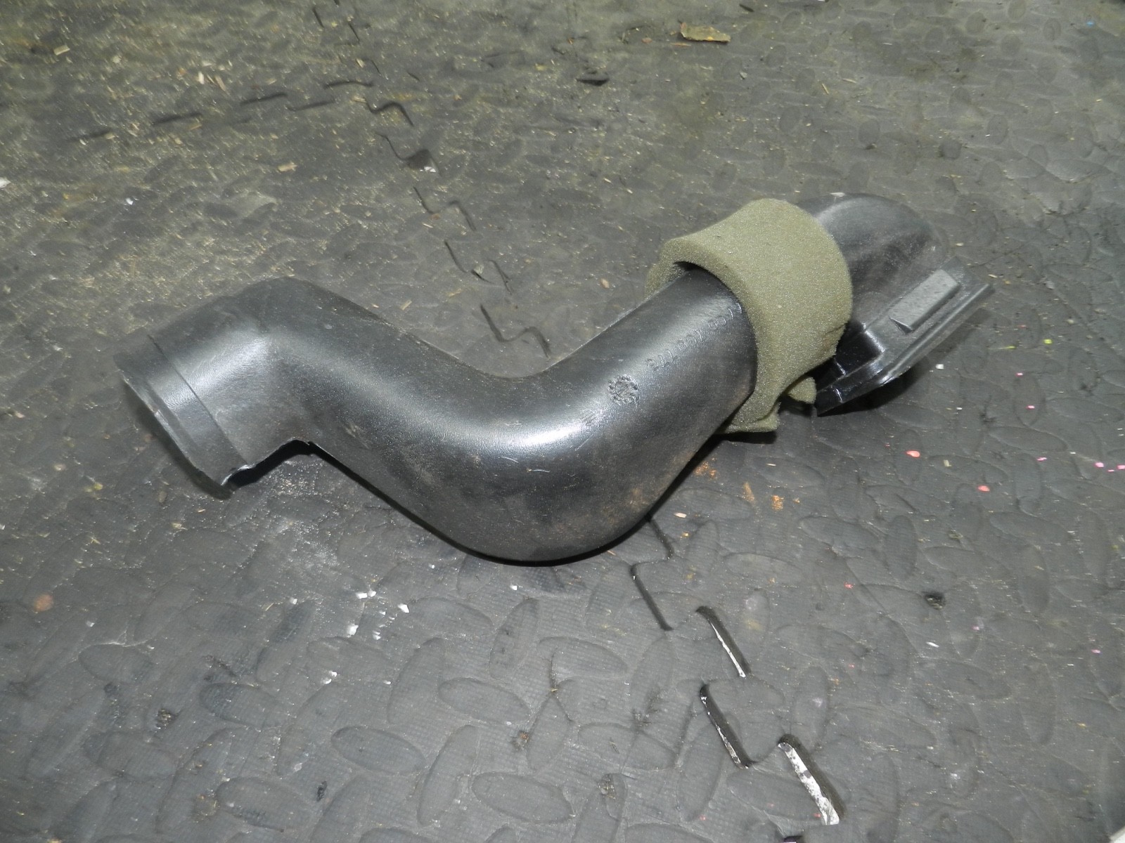 181. RENAULT 5 R5 NOT RS TURBO. HEATER AIR BLOWER DUCT - Image 4