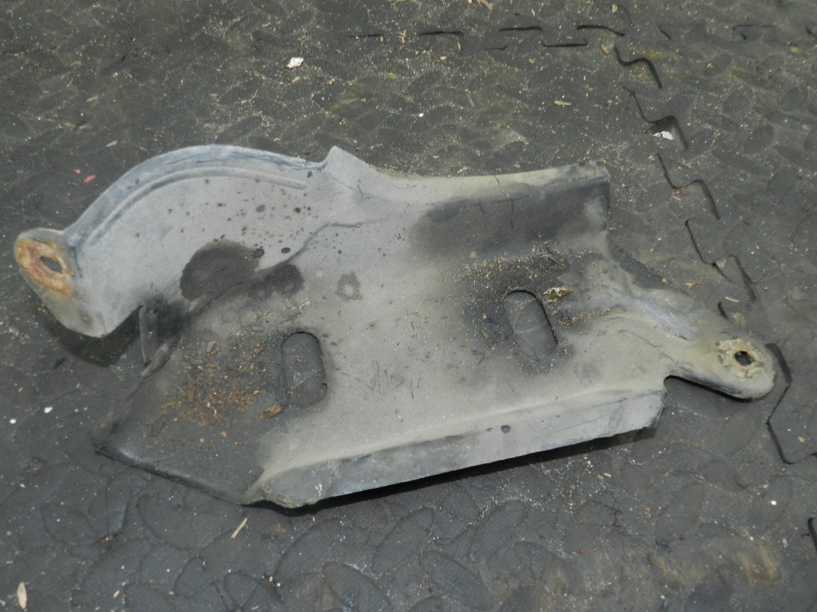 181. RENAULT 5 R5 NOT RS TURBO. COVER PLATE TRIM - Image 2