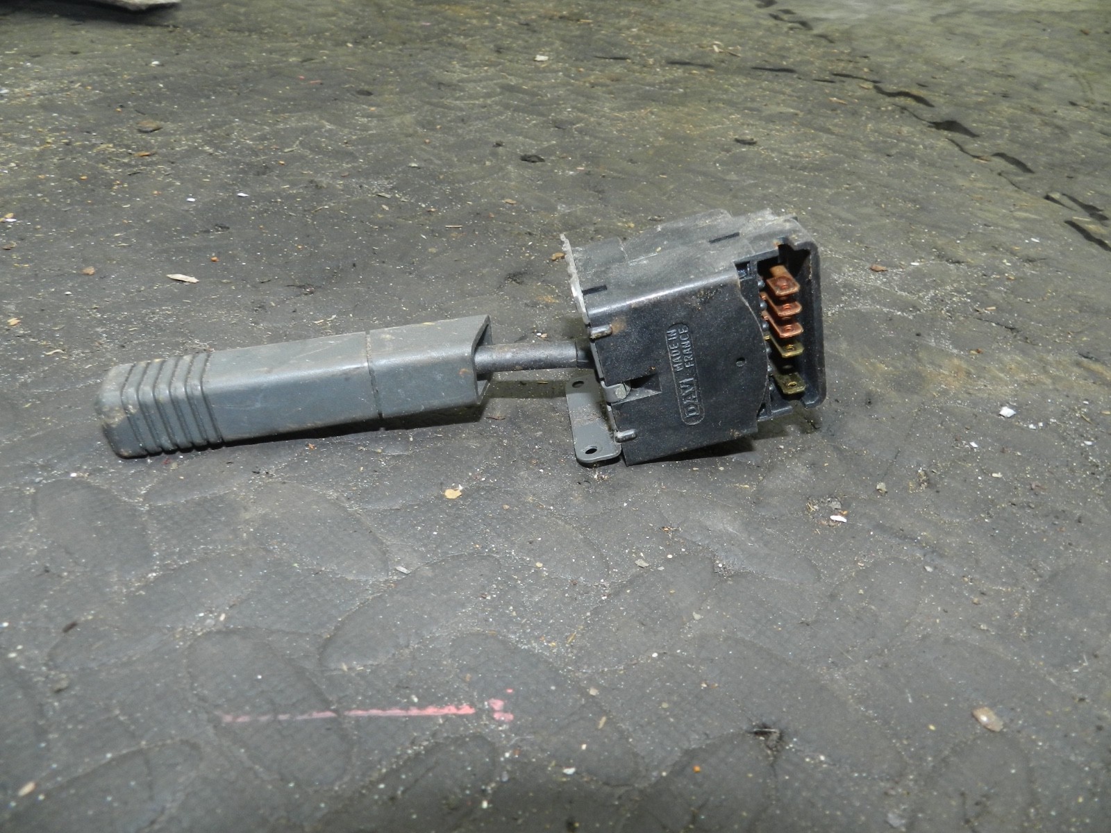 181. RENAULT 5 R5 NOT RS TURBO. WIPER STALK - Image 2