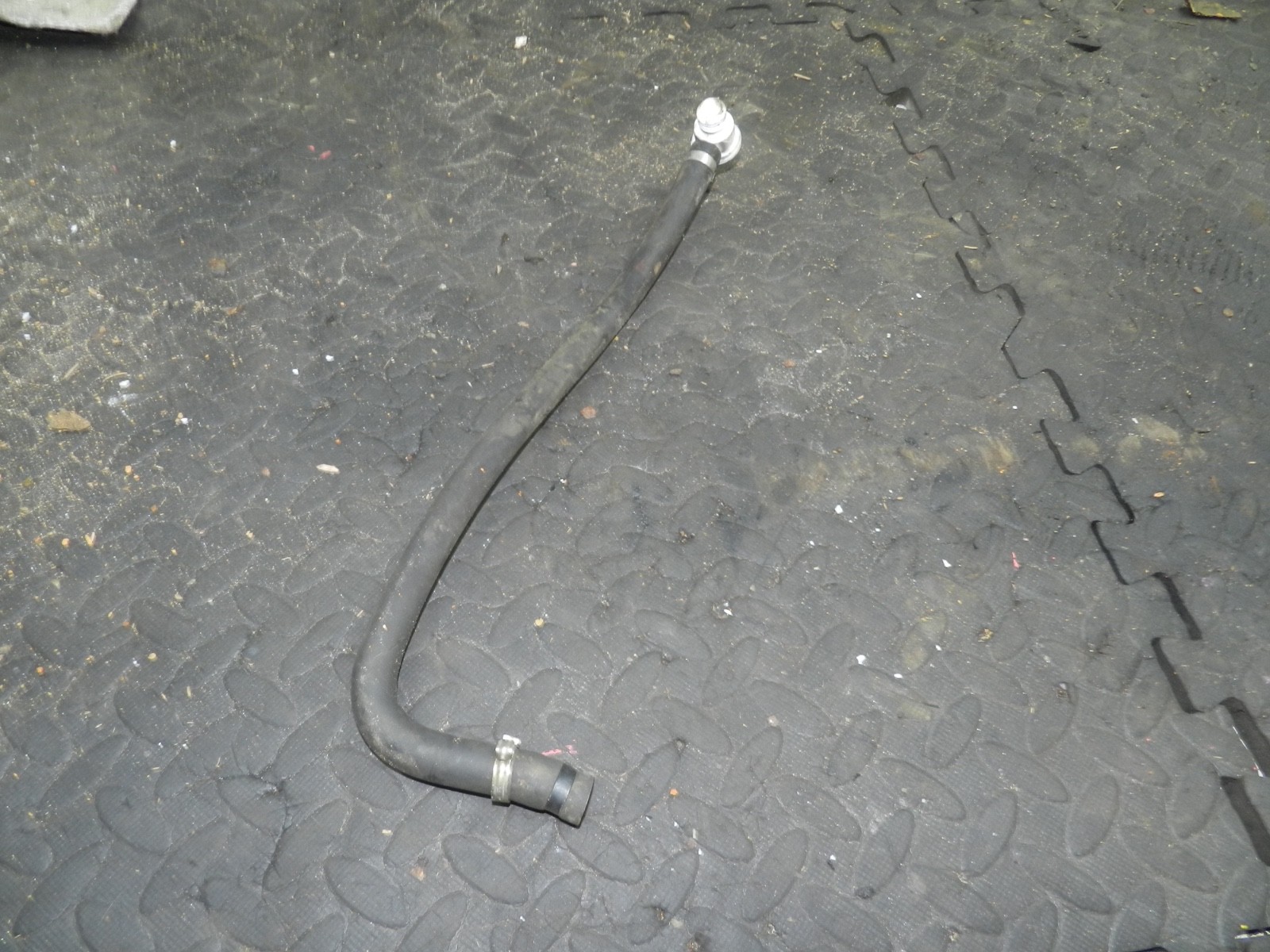 181. RENAULT 5 R5 NOT RS TURBO. BRAKE SERVO PIPE WITH VALVE