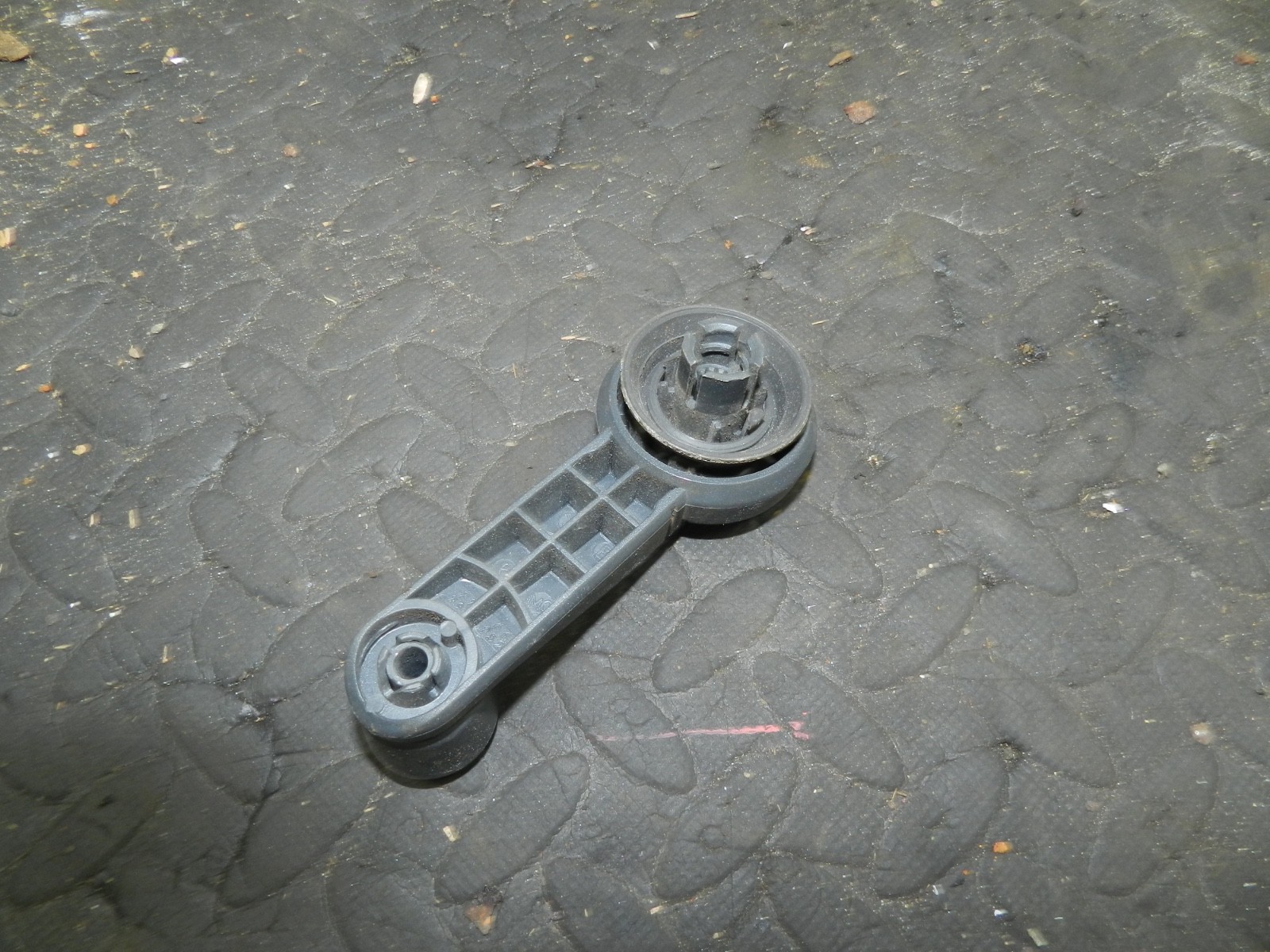 181. RENAULT 5 R5 NOT RS TURBO. WINDOW WINDER HANDLE - Image 3