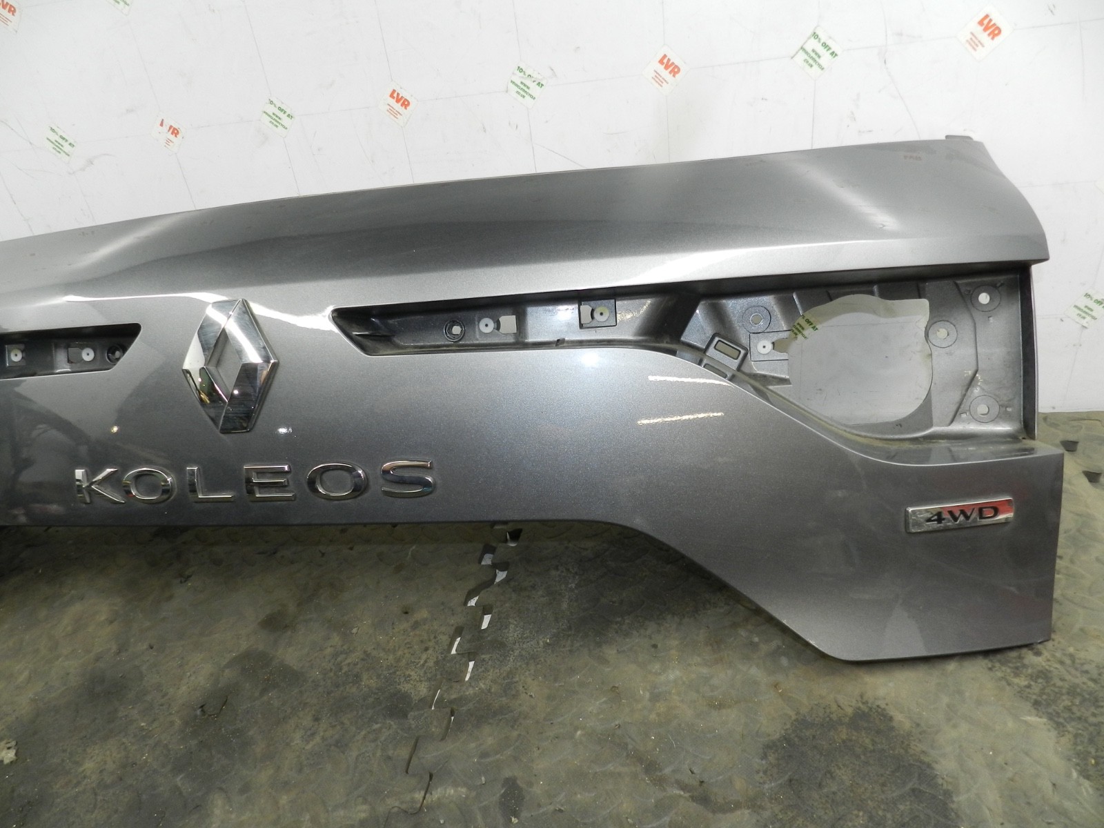 180. 2018 RENAULT KOLEOS MK2. BOOT LID TAILGATE PANEL TRIM EXTERNAL - Image 3
