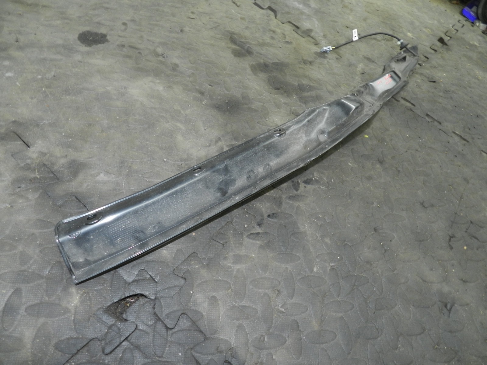 180. 2018 RENAULT KOLEOS MK2. BOOT LID TAILGATE PASSENGER SIDE TRIM SENSOR - Image 5