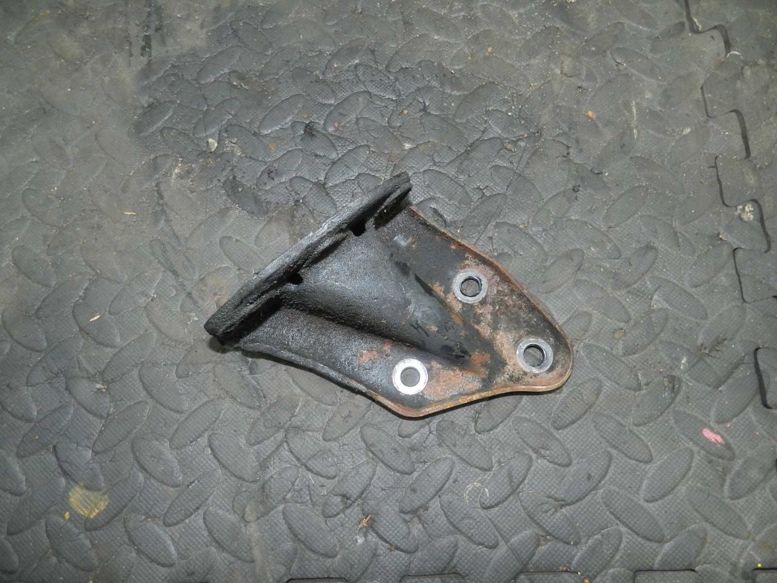 181. RENAULT 5 R5 NOT RS TURBO. ENGINE MOUNT FRAME - Image 2