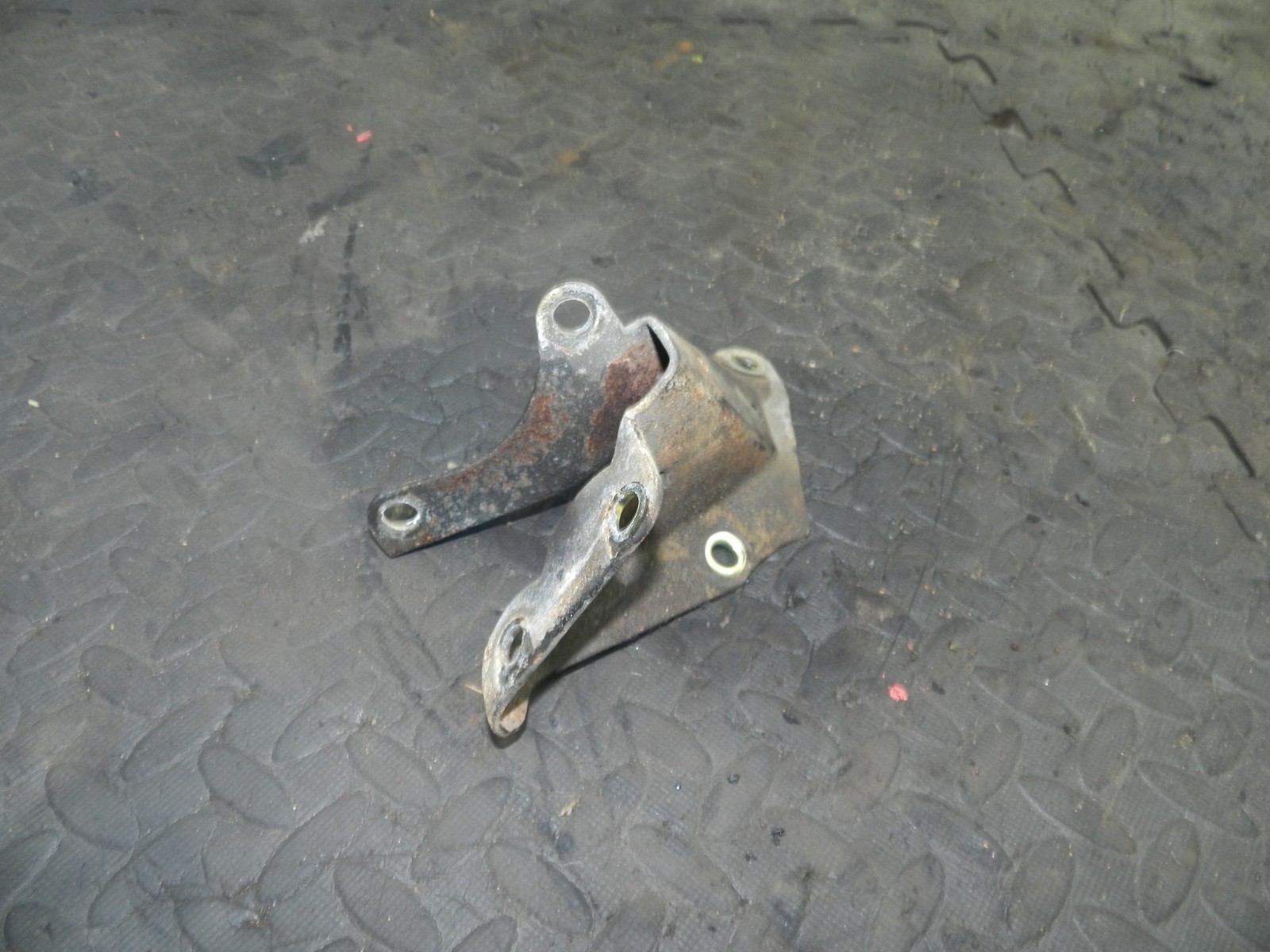 181. RENAULT 5 R5 NOT RS TURBO. ENGINE MOUNT FRAME