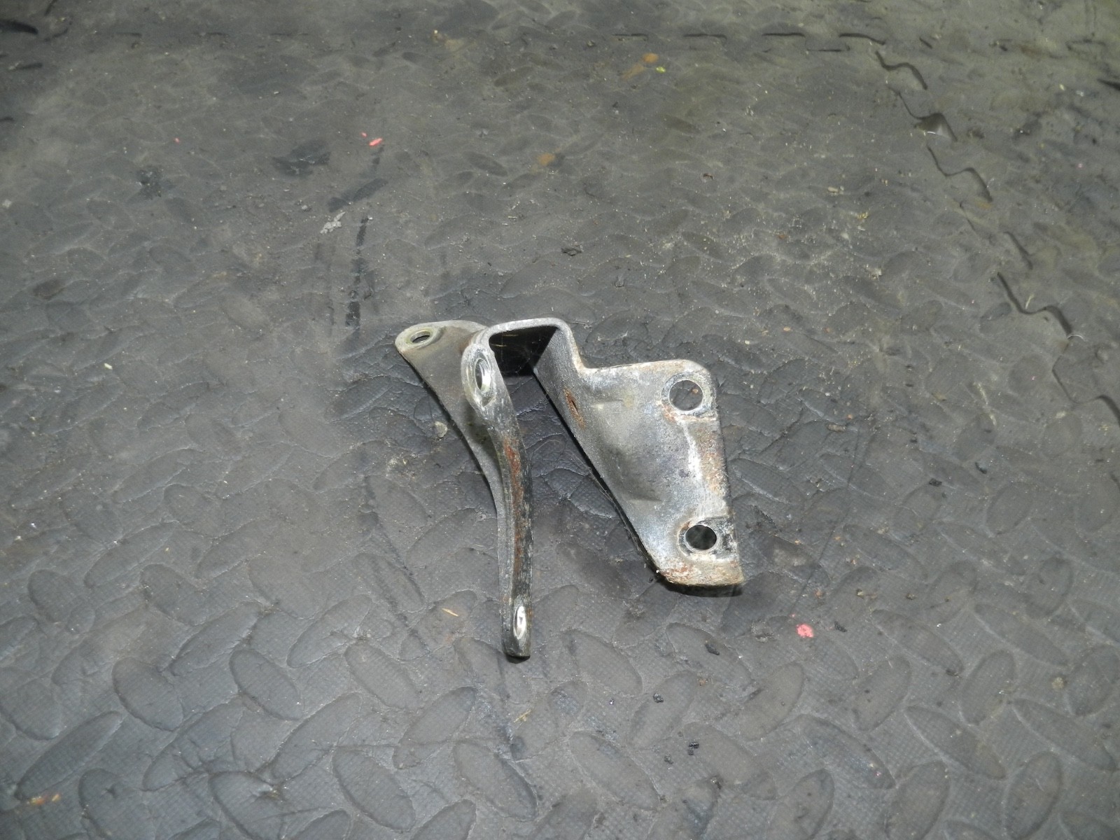 181. RENAULT 5 R5 NOT RS TURBO. ENGINE MOUNT FRAME - Image 2