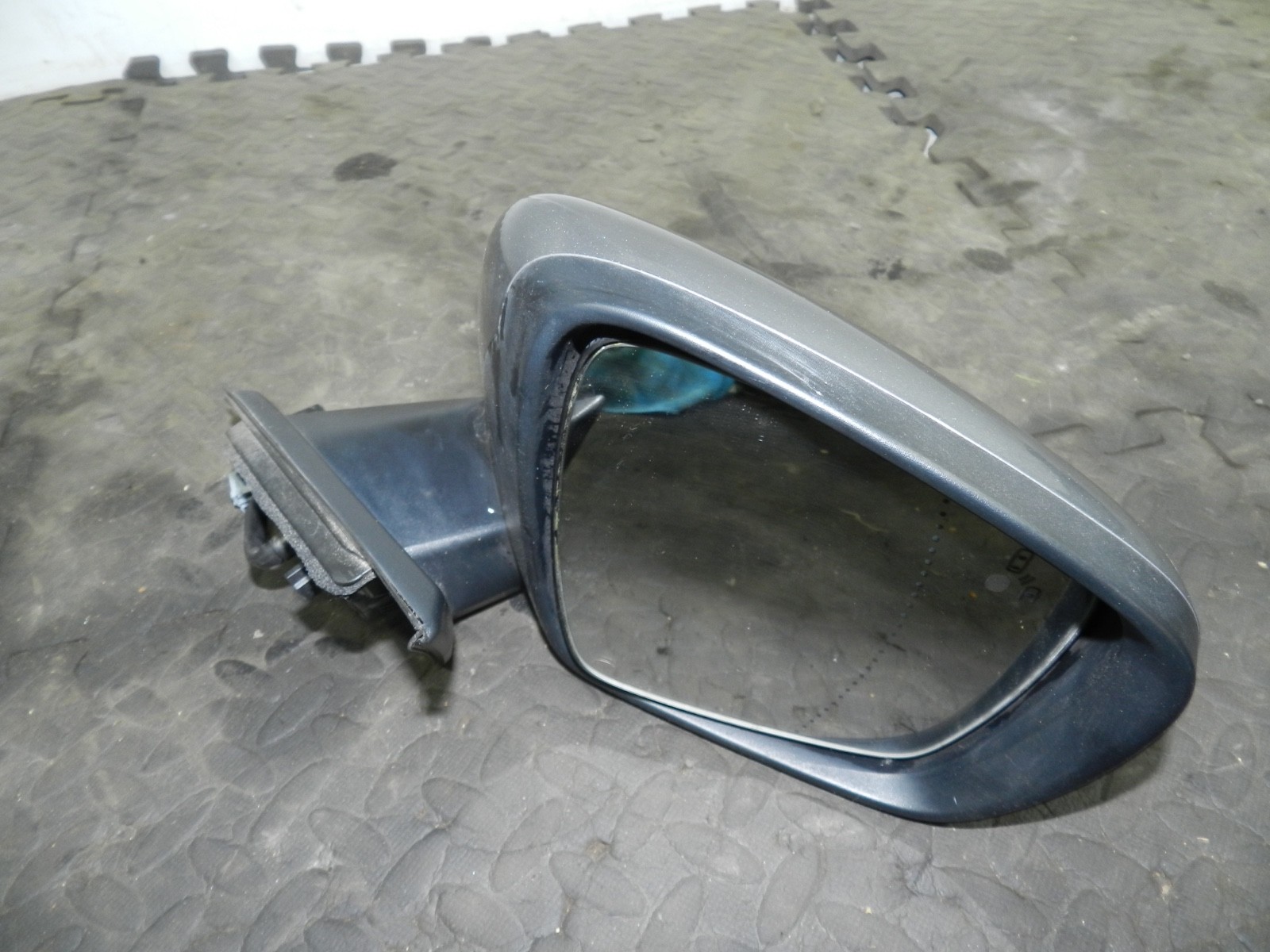180. 2018 RENAULT KOLEOS MK2. DRIVER SIDE WING MIRROR IN GREY - Image 3