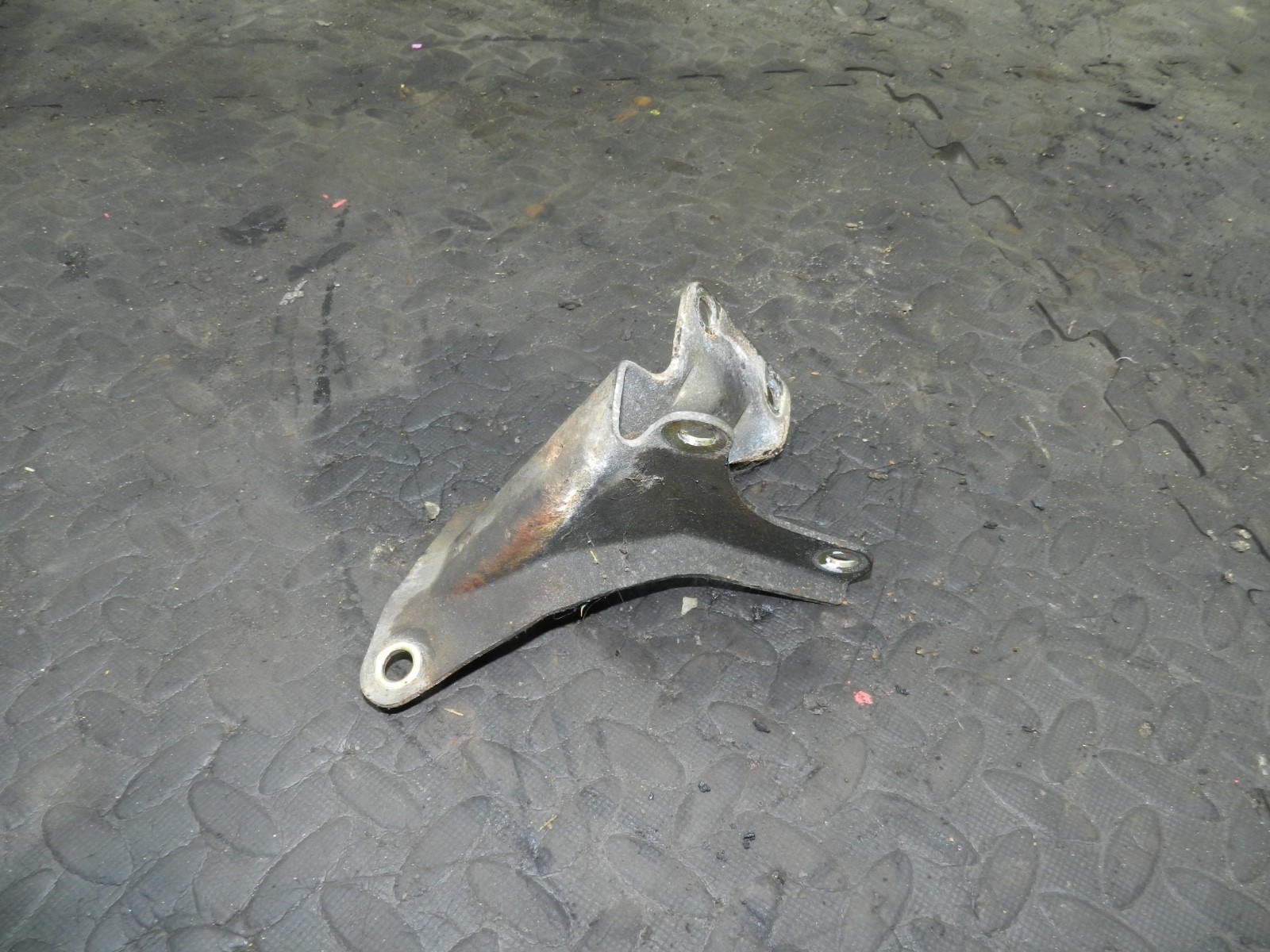 181. RENAULT 5 R5 NOT RS TURBO. ENGINE MOUNT FRAME - Image 3