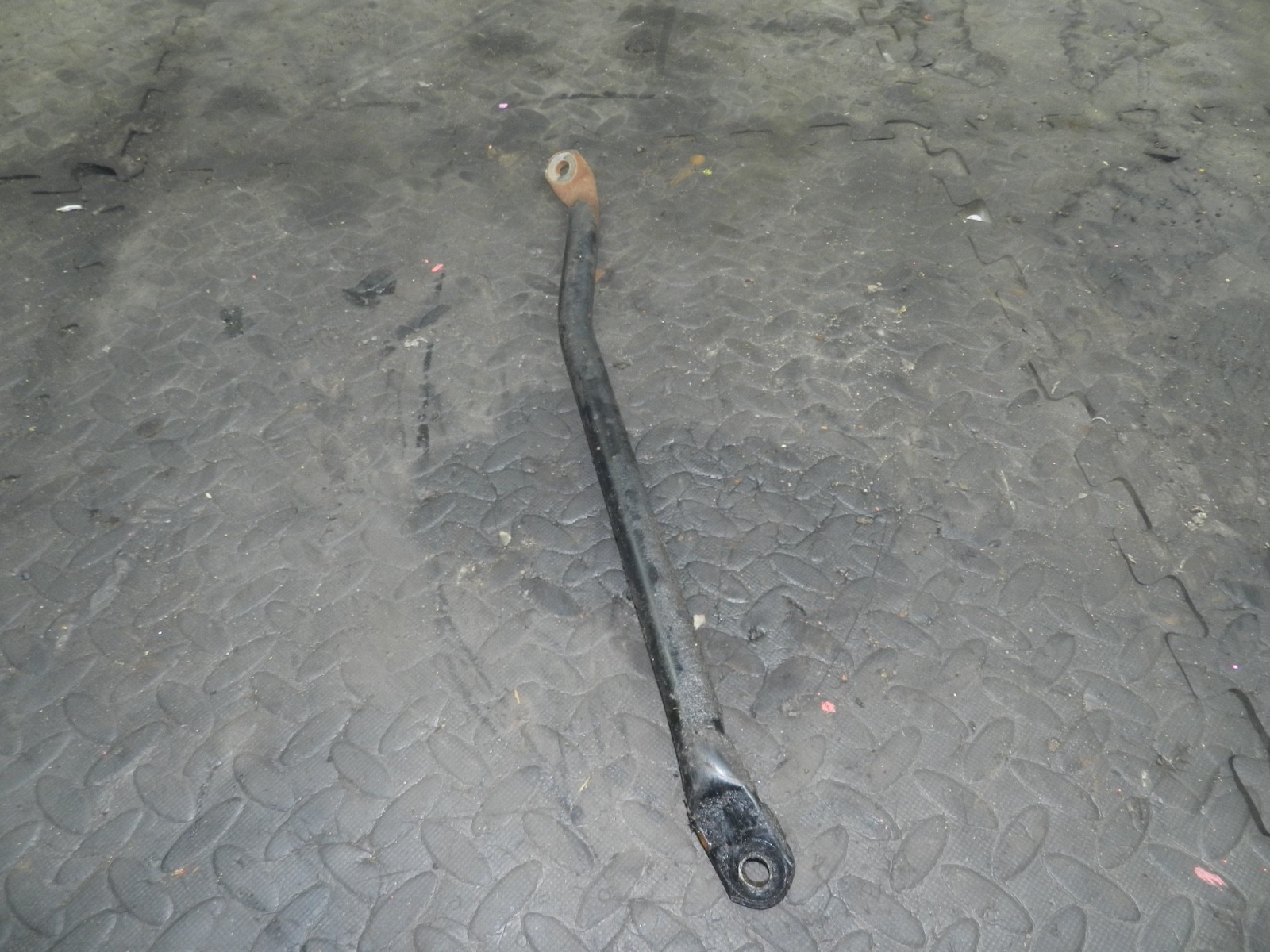 181. RENAULT 5 R5 NOT RS TURBO. FRONT SUB FRAME MOUNT BAR - Image 3