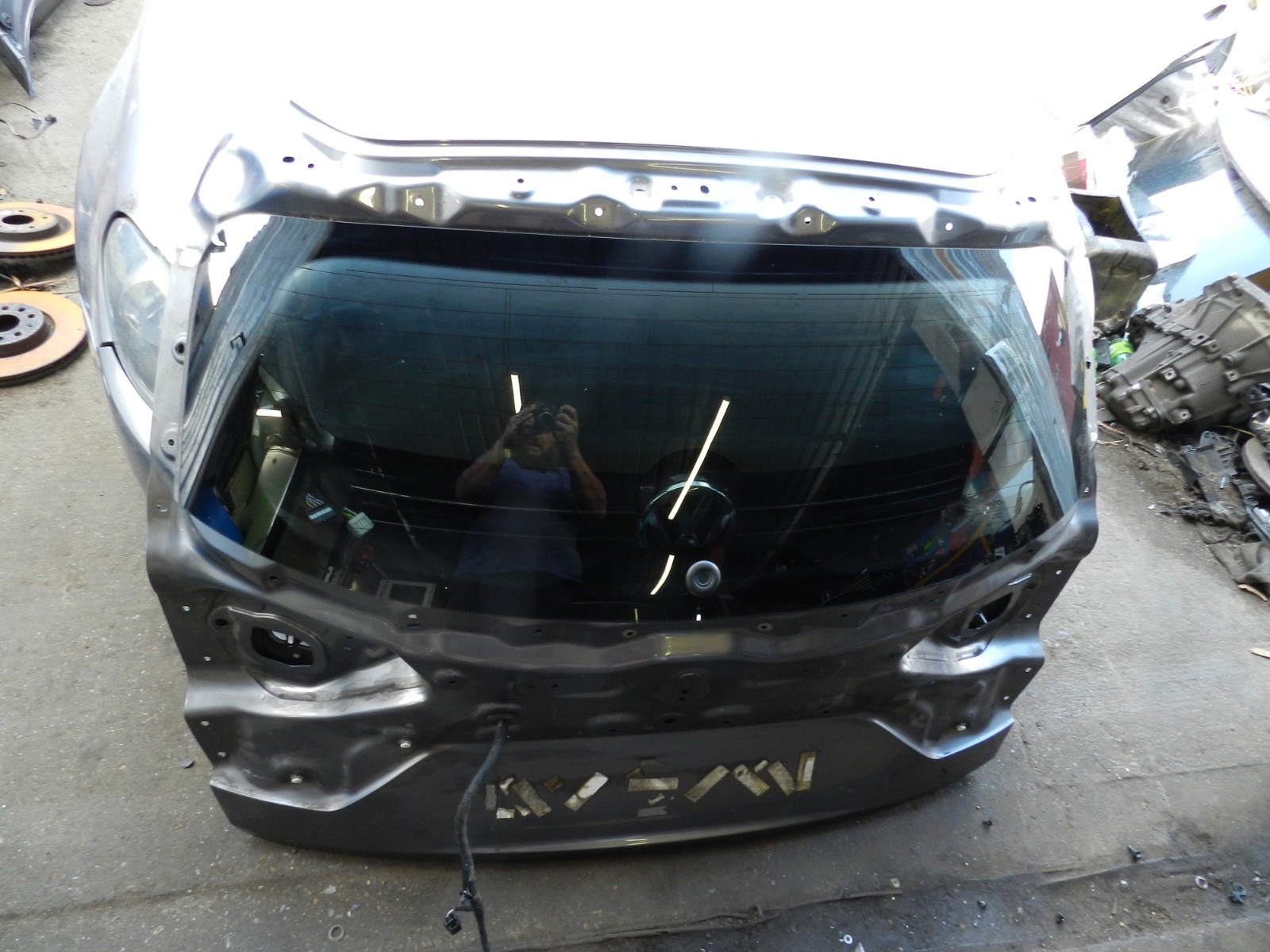 180. 2018 RENAULT KOLEOS MK2. BOOT LID TAIL GATE IN GREY