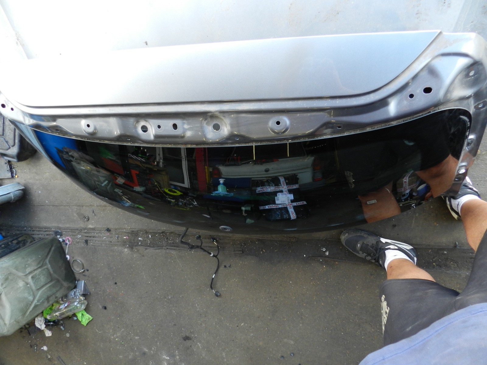 180. 2018 RENAULT KOLEOS MK2. BOOT LID TAIL GATE IN GREY - Image 4