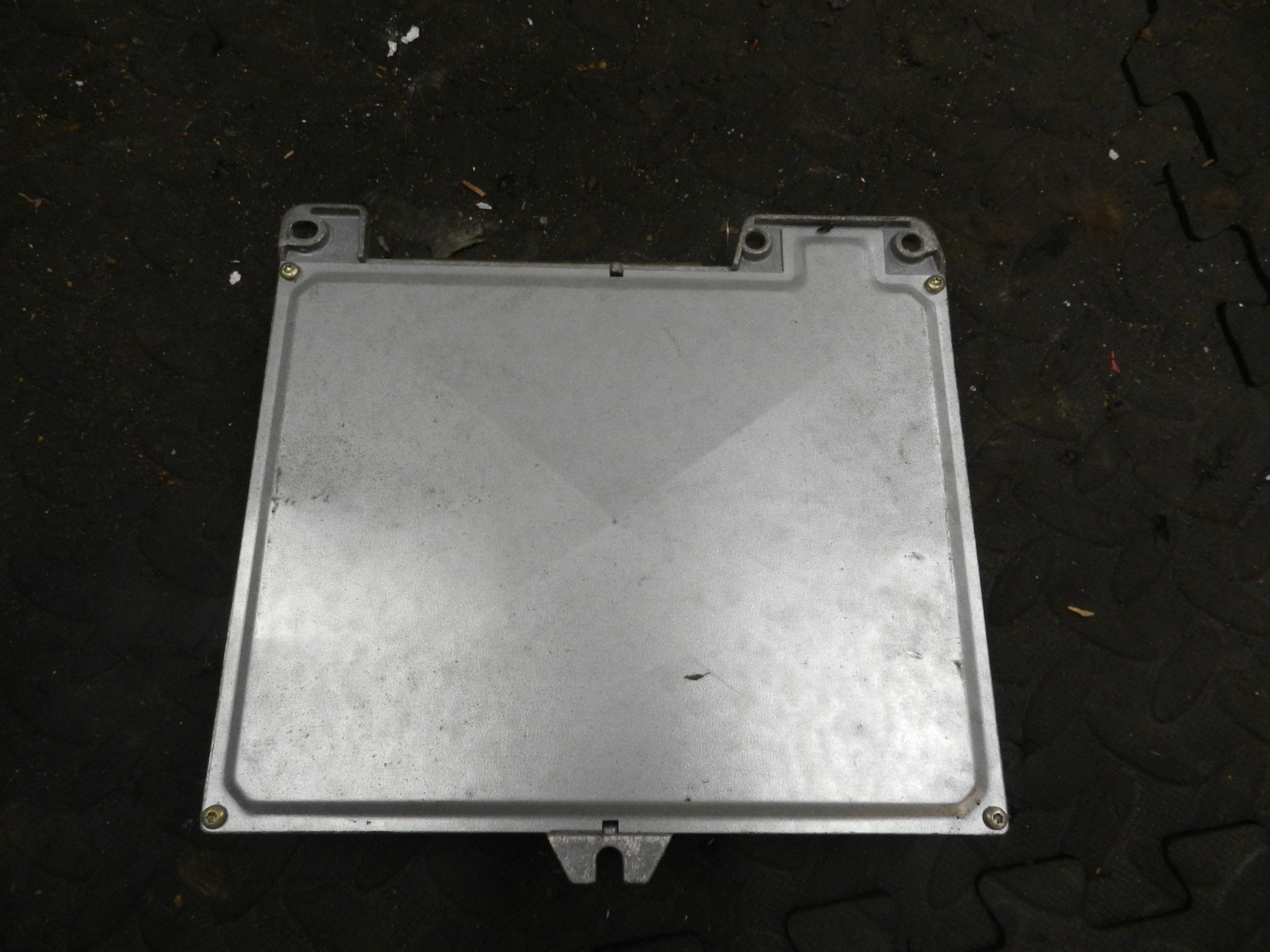181. RENAULT 5 R5 NOT RS TURBO. ENGINE ECU 7700864505 - Image 2