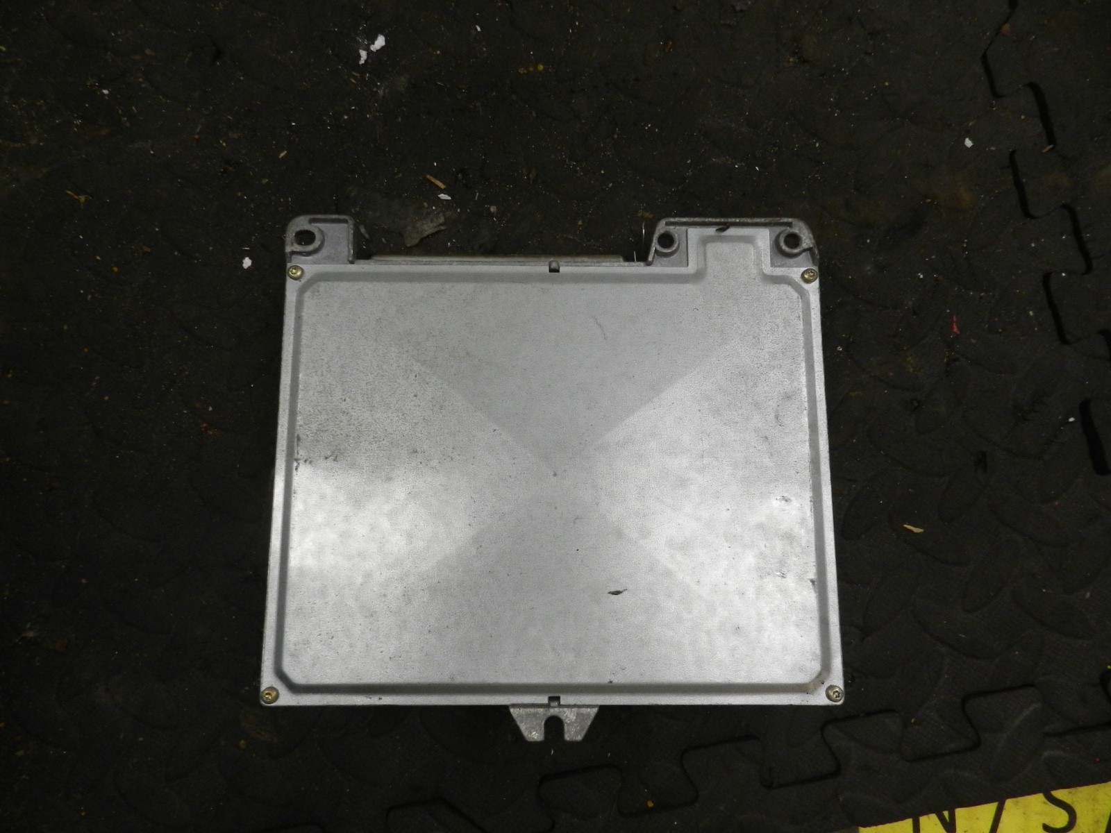 181. RENAULT 5 R5 NOT RS TURBO. ENGINE ECU 7700864505 - Image 3