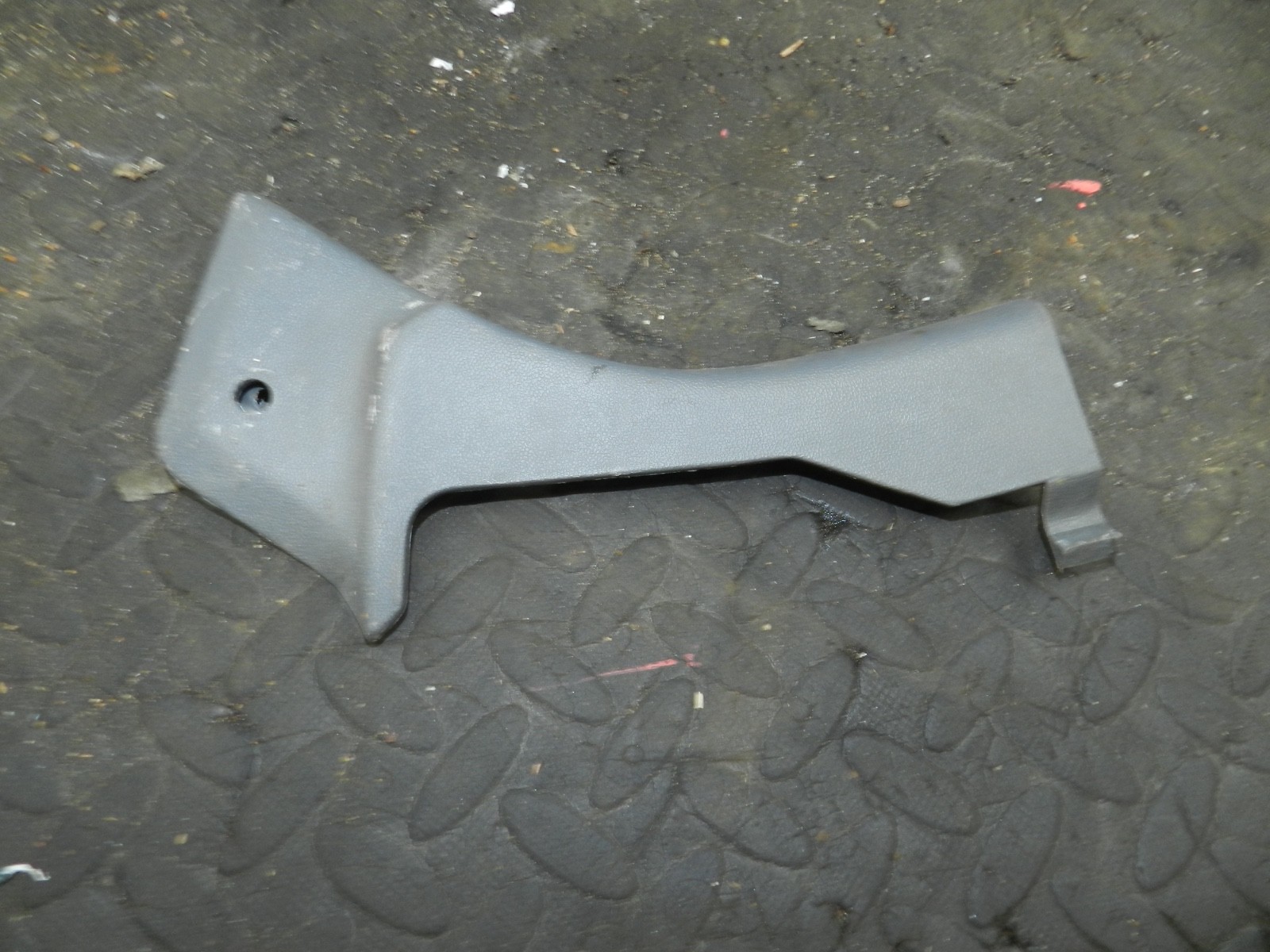 181. RENAULT 5 R5 NOT RS TURBO DRIVER SIDE DASH BOARD TRIM - Image 4
