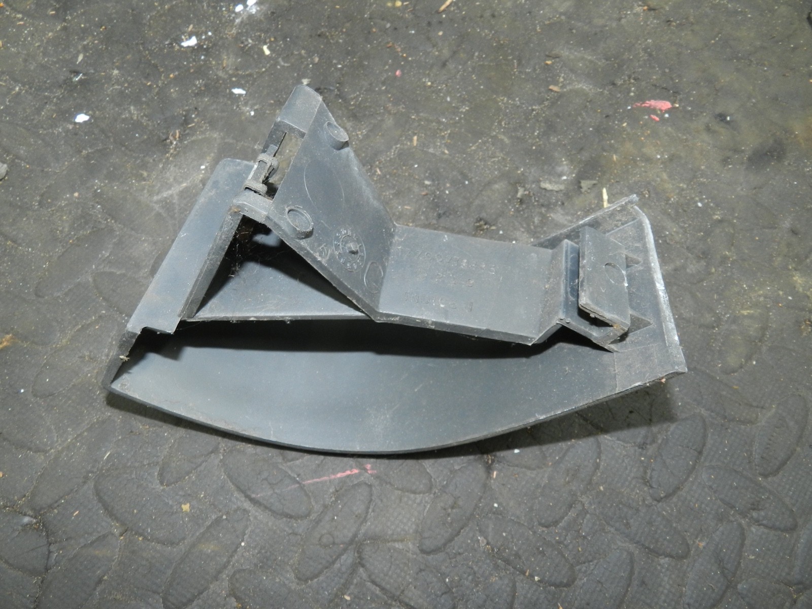 181. RENAULT 5 R5 NOT RS TURBO. PASSENGER SIDE REAR BUMPER TRIM - Image 2