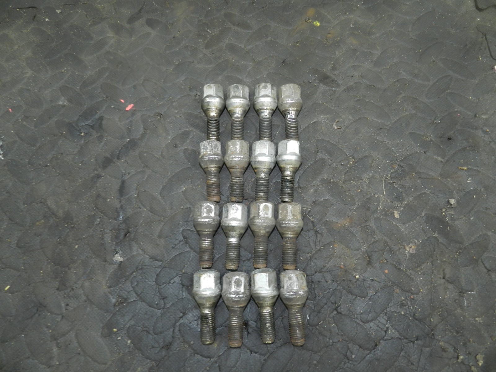 181. RENAULT 5 R5 NOT RS TURBO. 16x WHEEL NUTS