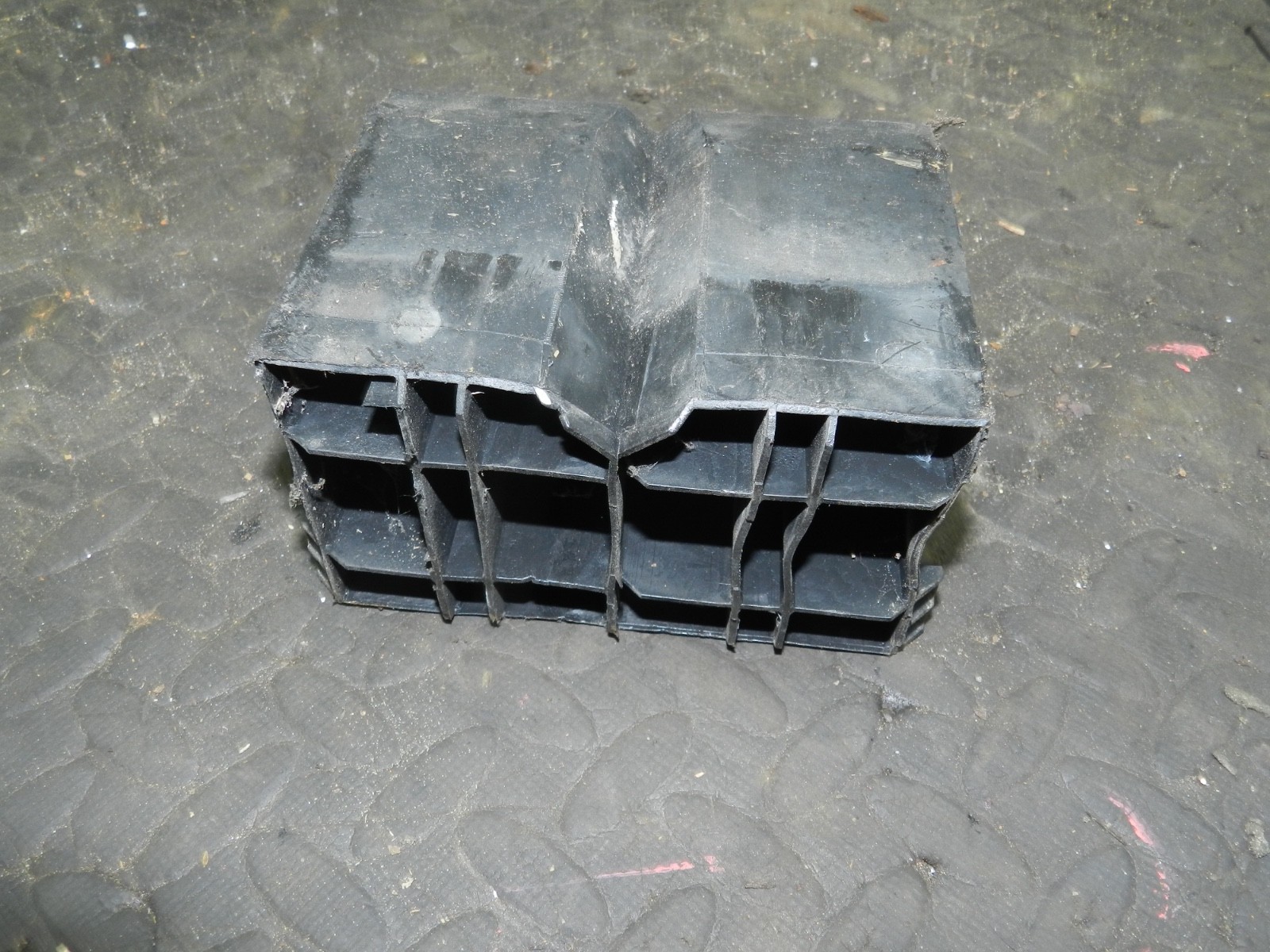 181. RENAULT 5 R5 NOT RS TURBO. PASSENGER SIDE REAR BUMPER BLACK - Image 2
