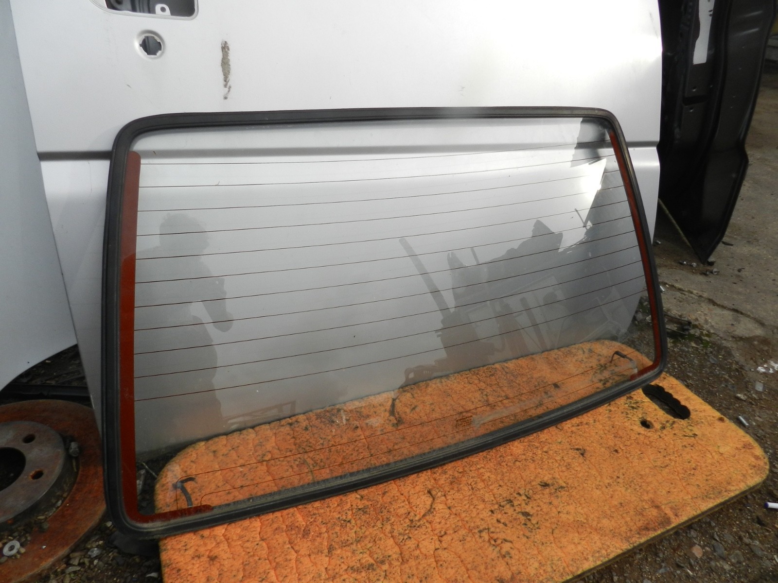 181. RENAULT 5 R5 NOT RS TURBO. REAR BOOT LID TAIL GATE WINDSCREEN GLASS - Image 2