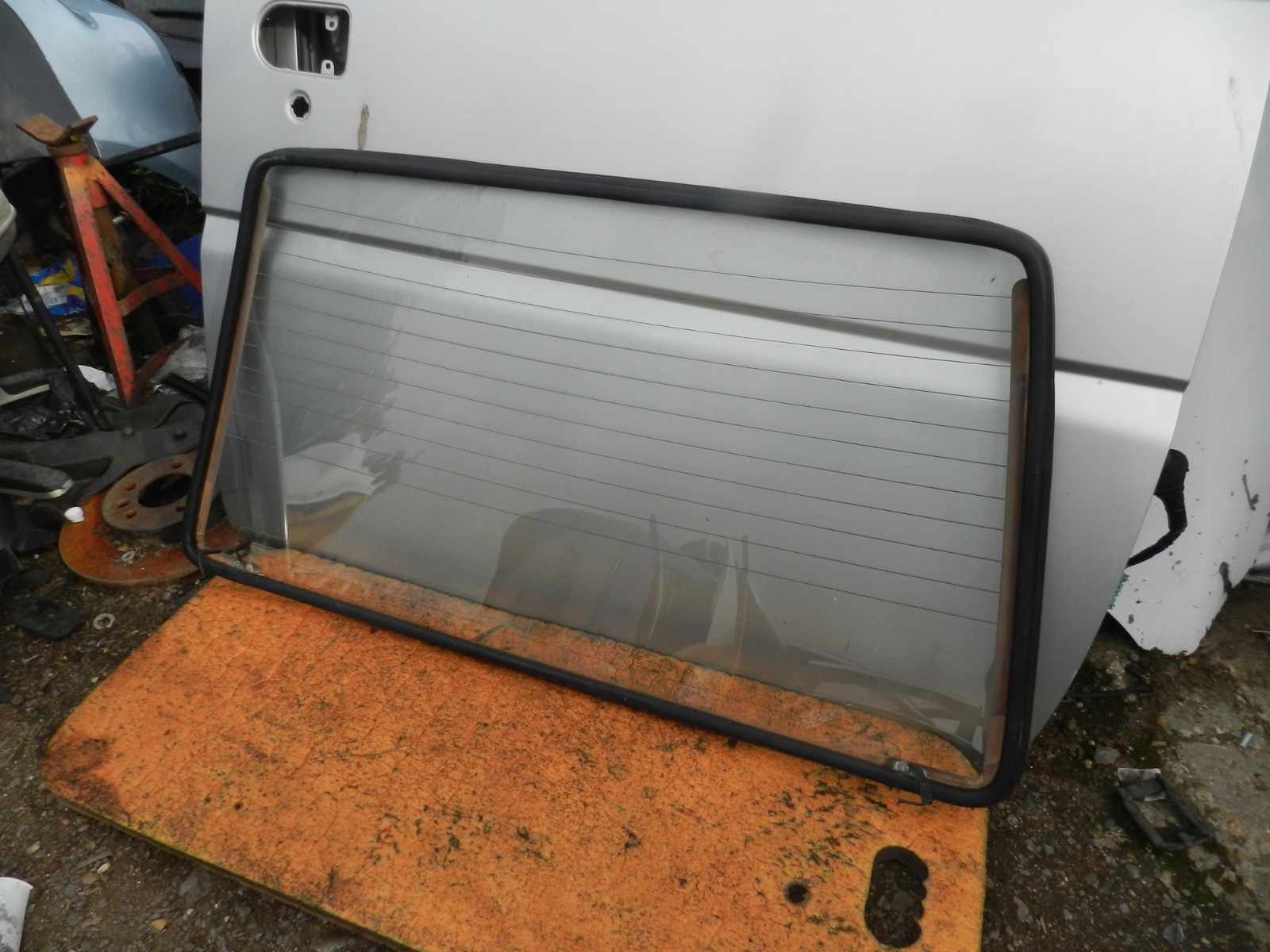 181. RENAULT 5 R5 NOT RS TURBO. REAR BOOT LID TAIL GATE WINDSCREEN GLASS - Image 6