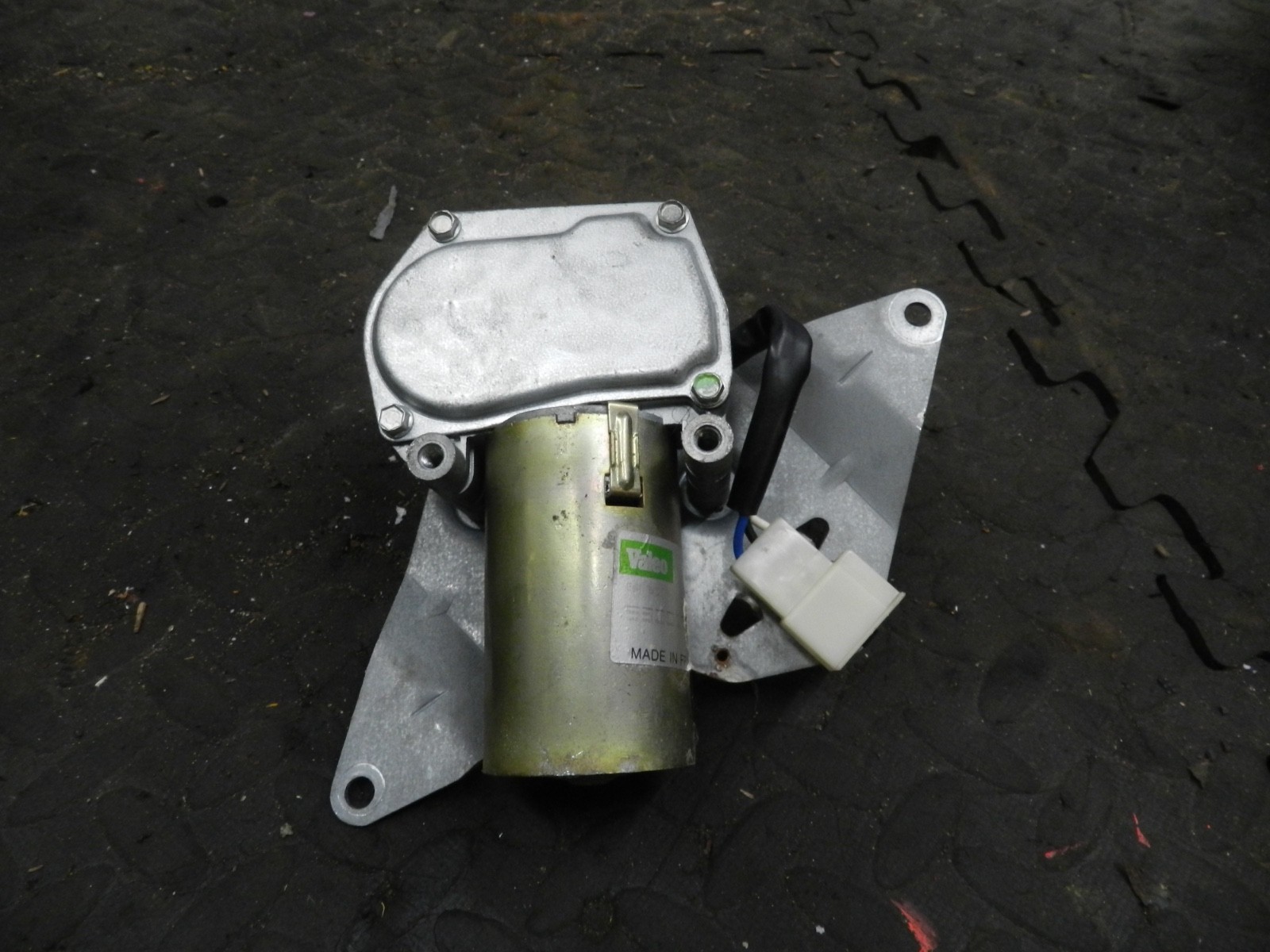 181. RENAULT 5 R5 NOT RS TURBO. REAR BOOT LID TAIL GATE WIPER MOTOR