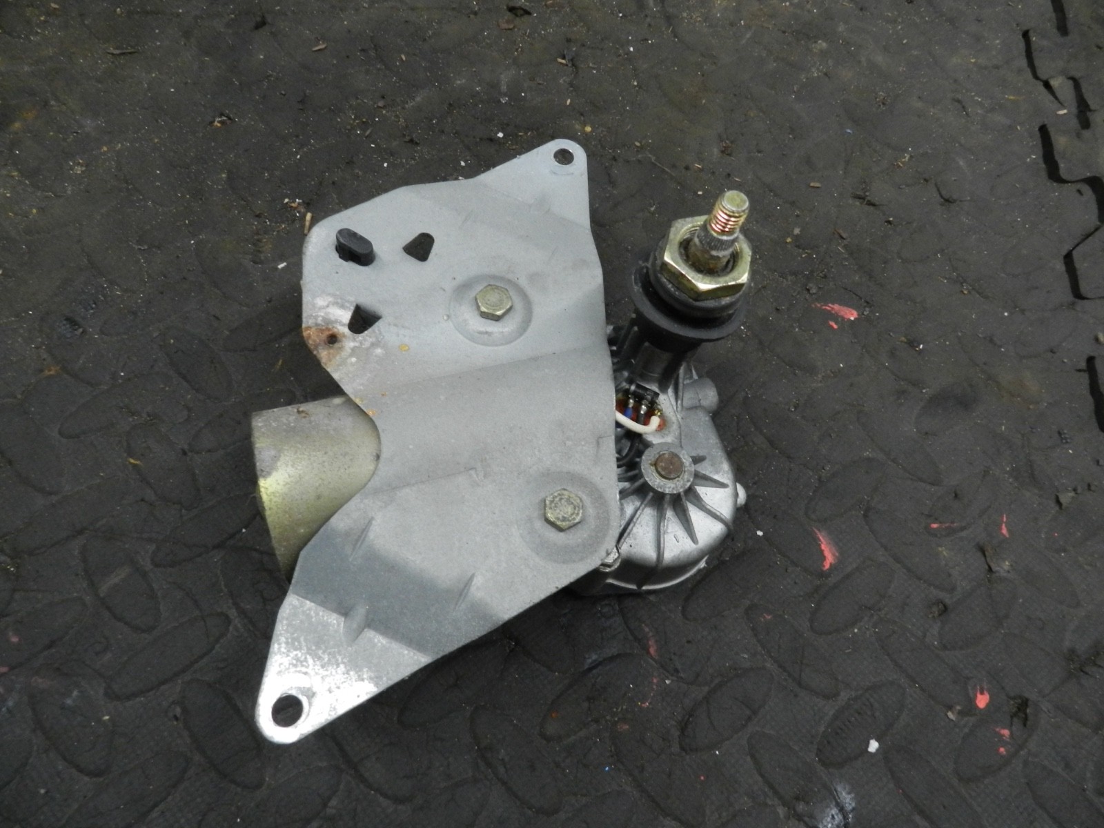181. RENAULT 5 R5 NOT RS TURBO. REAR BOOT LID TAIL GATE WIPER MOTOR - Image 5