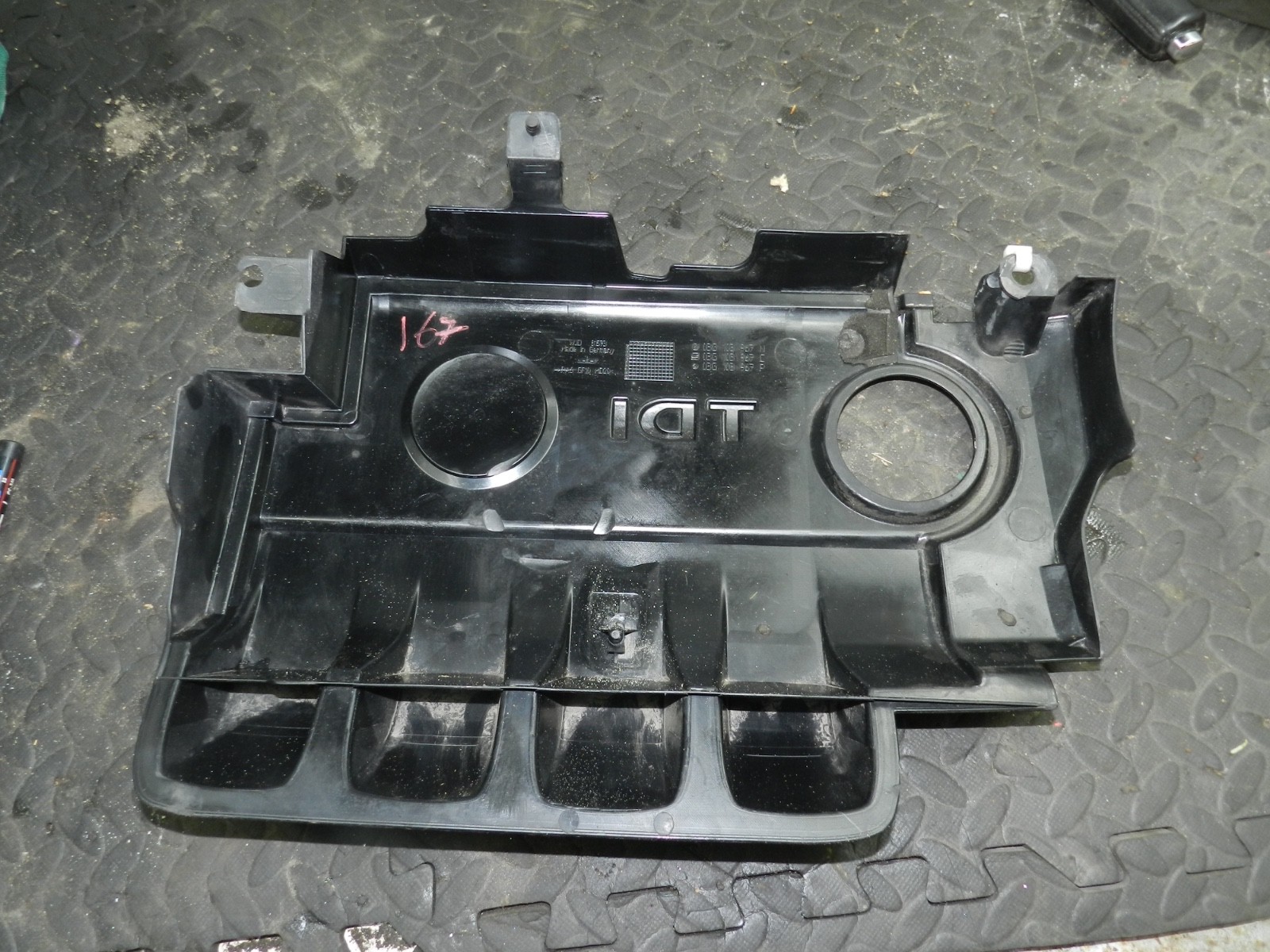 167. 2008 SKODA OCTAVIA SCOUT 4X4. TDi ENGINE COVER - Image 3