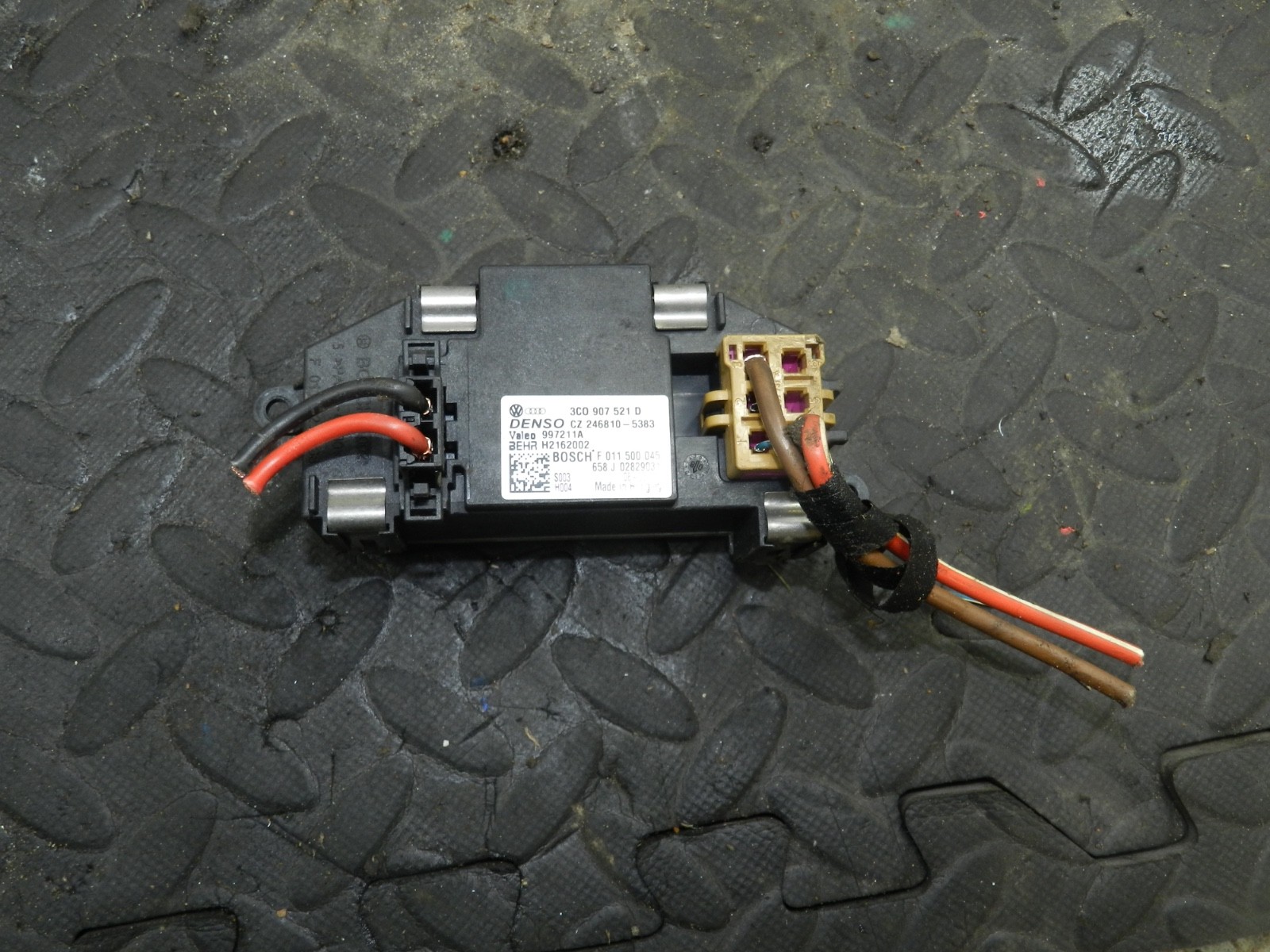 167. 2008 SKODA OCTAVIA SCOUT 4X4. HEATER RESISTOR PACK 3C09O7521D - Image 2