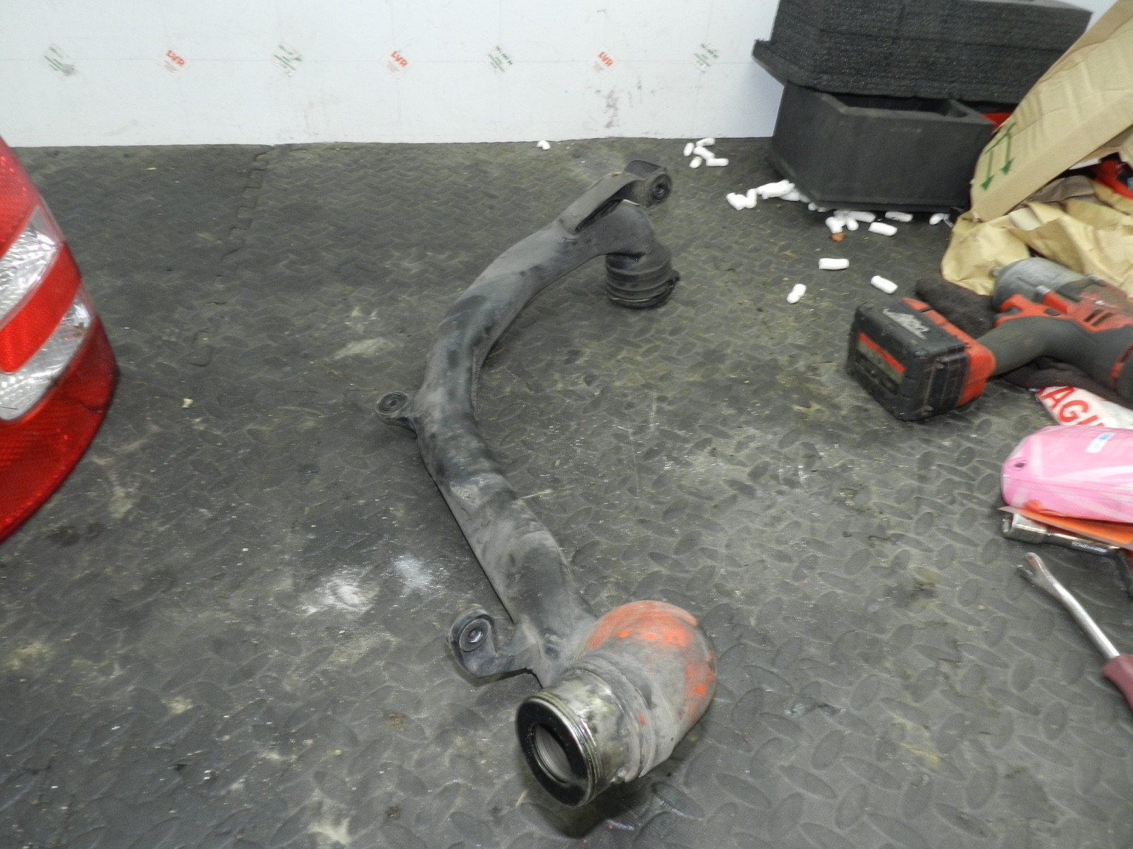 167. 2008 SKODA OCTAVIA SCOUT 4X4. INTAKE BOOST PIPE - Image 2