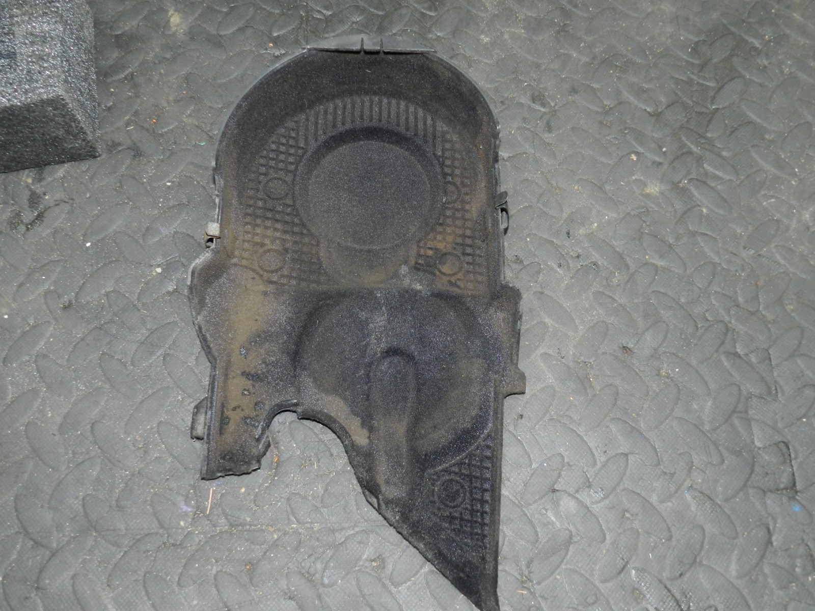 167. 2008 SKODA OCTAVIA SCOUT 4X4. TIMING BELT COVER 045109107F - Image 2