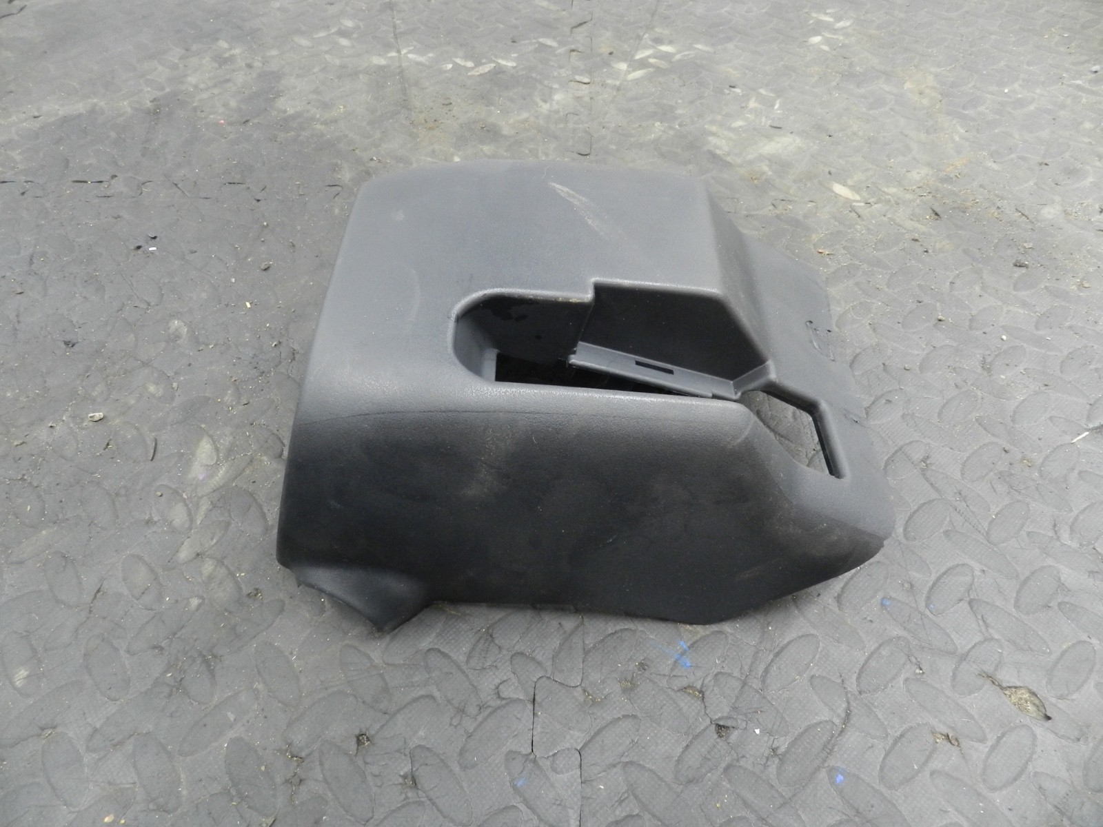 169. TOYOTA AURIS. 1.6 DIESEL. STEERING COWLING LOWER TRIM 45287-02390 - Image 2