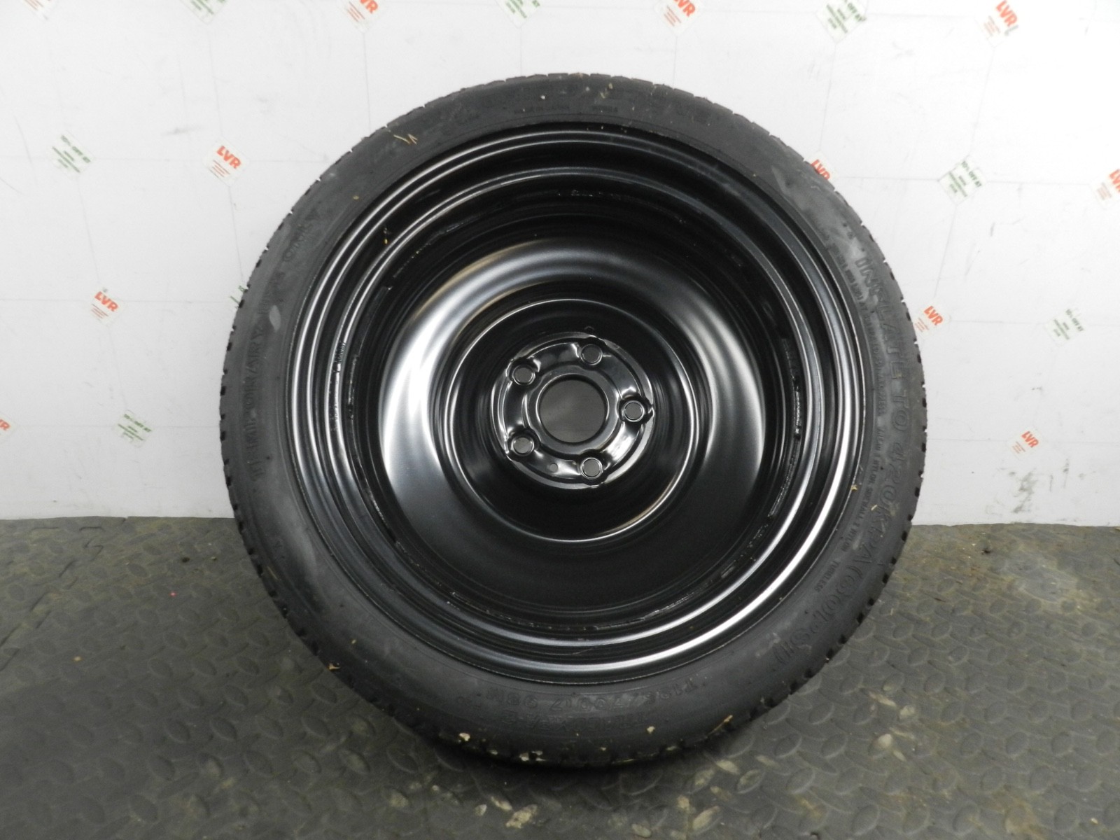 169. TOYOTA AURIS. 1.6 DIESEL. EMERGENCY SPARE WHEEL - Image 3