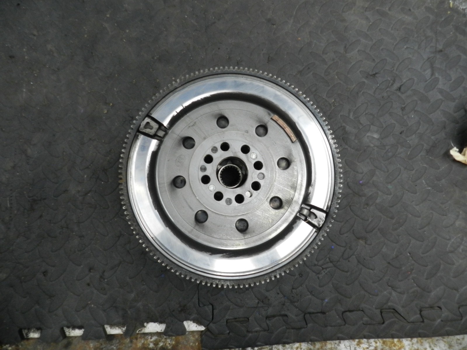 169. TOYOTA AURIS. 1.6 DIESEL. DMF DUAL MASS FLYWHEEL + CLUTCH KIT - Image 6