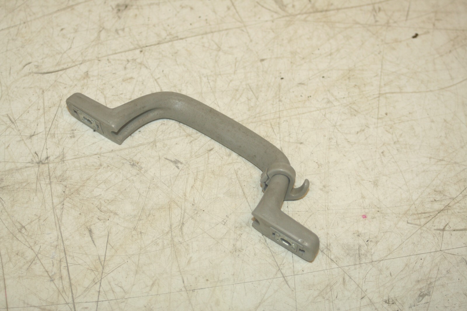 (98) TOYOTA RAV 4 MK1. DRIVER SIDE REAR GRAB HANDLE
