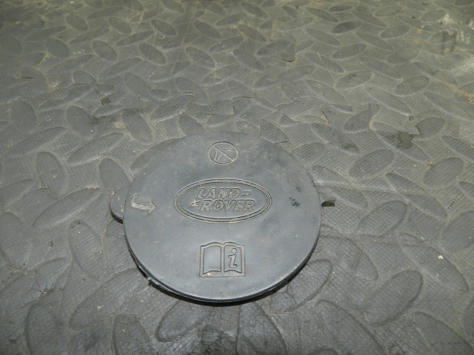 168. 2008 RANGE ROVER SPORT L320. KT013 WHEEL WIND CAP GROMMET COVER