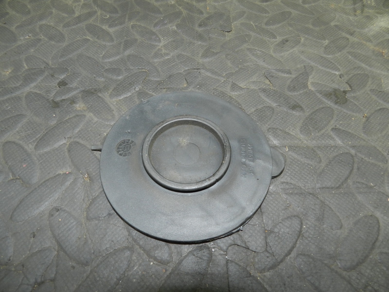 168. 2008 RANGE ROVER SPORT L320. KT013 WHEEL WIND CAP GROMMET COVER - Image 2