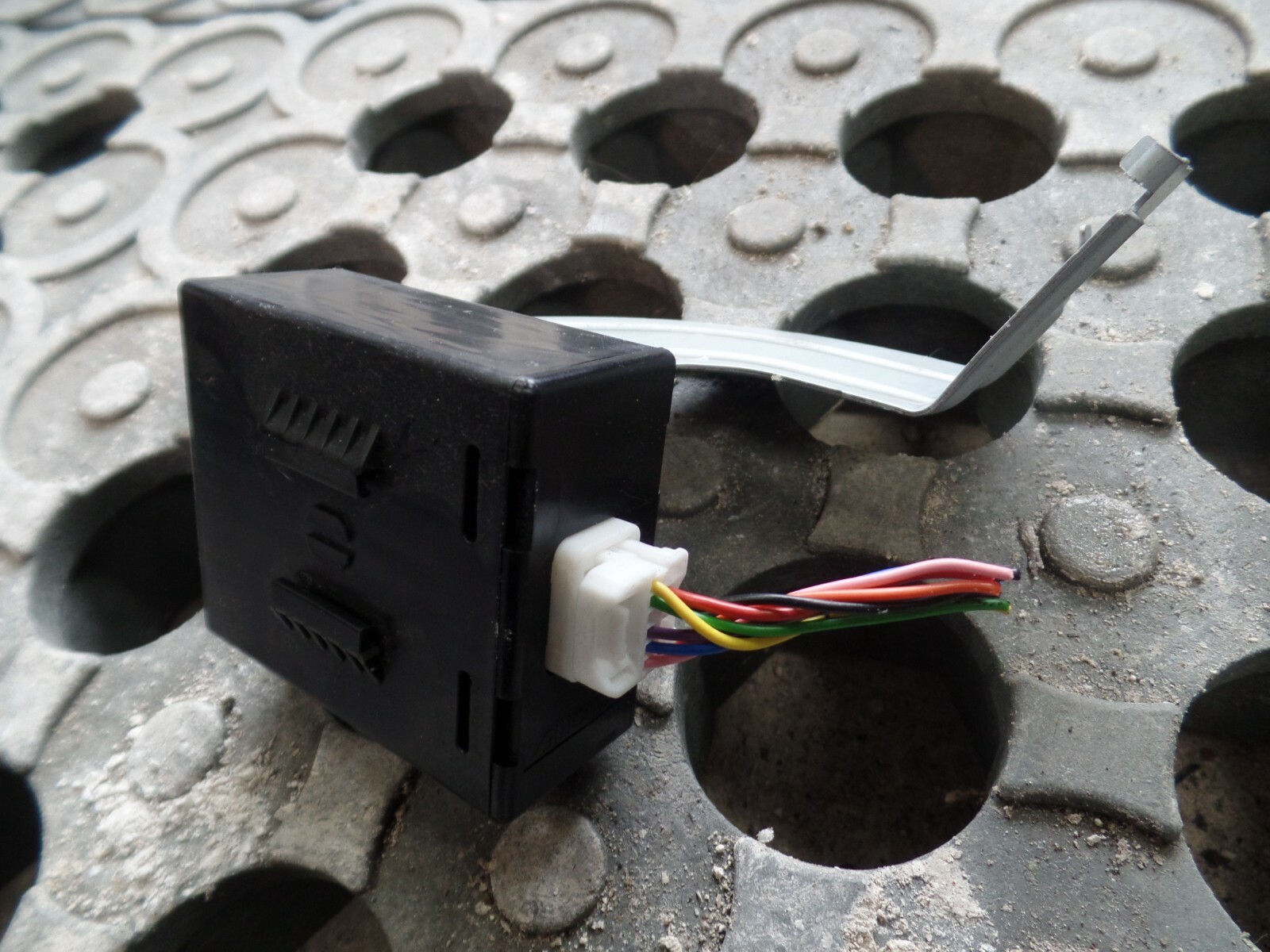 MK2 Nissan Note 2015 - Tyre Pressure ECU / Computer / Monitor - Image 2