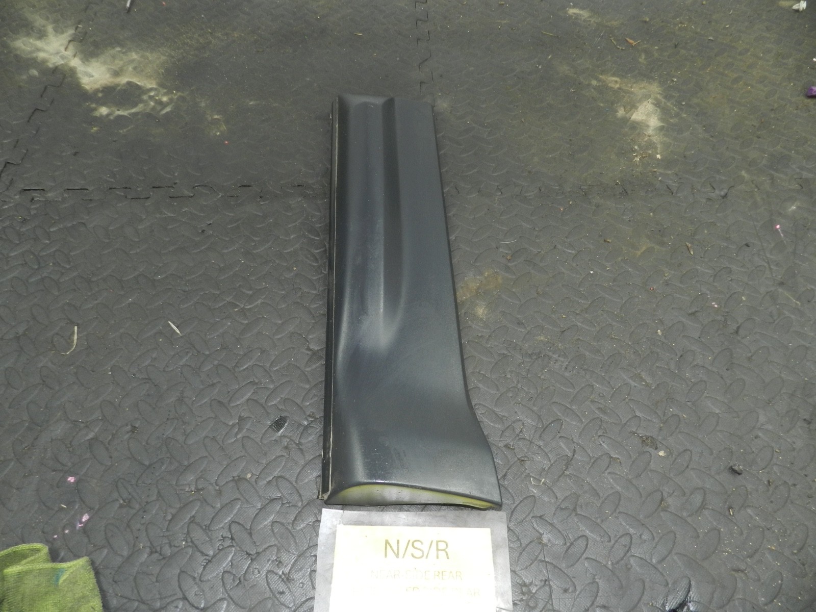 168. 2008 RANGE ROVER SPORT L320. PASSENGER SIDE REAR DOOR EXTERNAL TRIM - Image 3