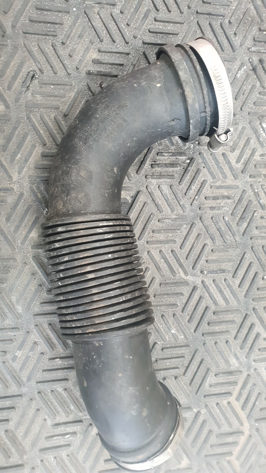 2013 Ford Focus 1.0 Petrol Ecoboost Intake Hose / Pipe CV61-9C623-AC - Image 2