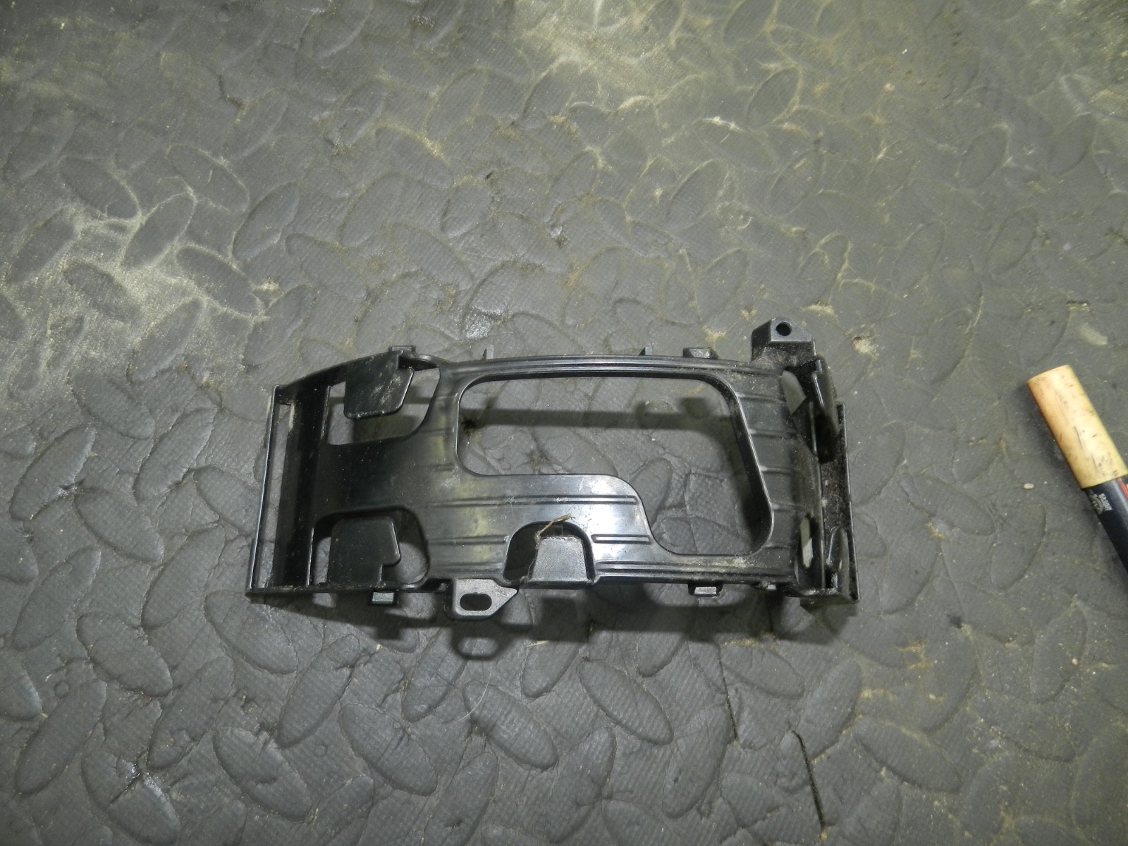 168. 2008 RANGE ROVER SPORT L320. FJG500032XXX TRIM GEAR SURROUND