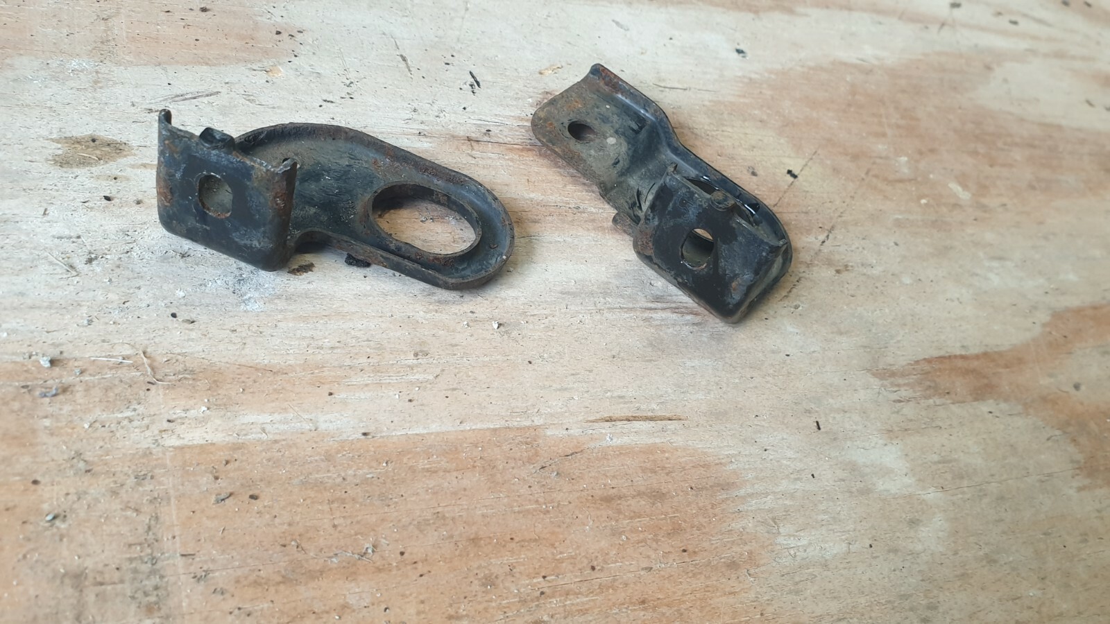 2005 HONDA JAZZ 1.4 PETROL AUTOMATIC. RADIATOR BRACKETS. - Image 2