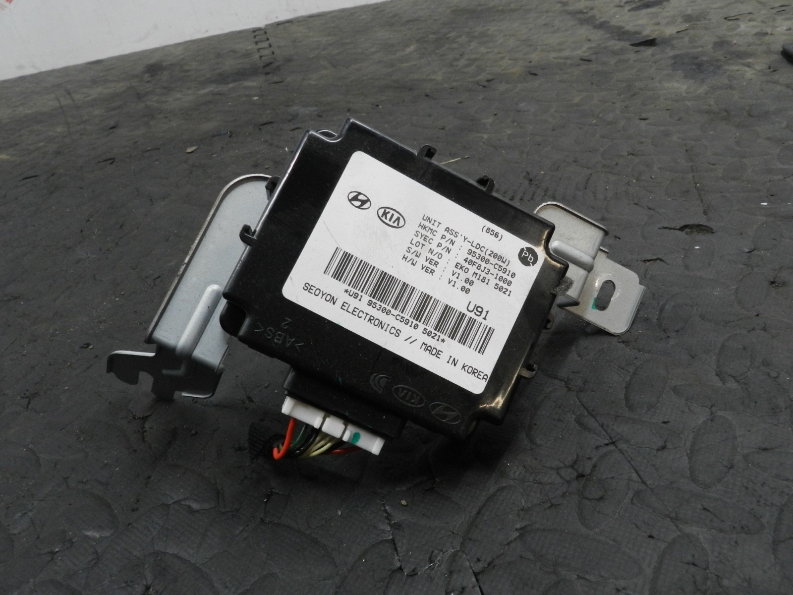171. KIA SORENTO MK3 GT-LINE. 95300-C5910 LDC CONTROL MODULE