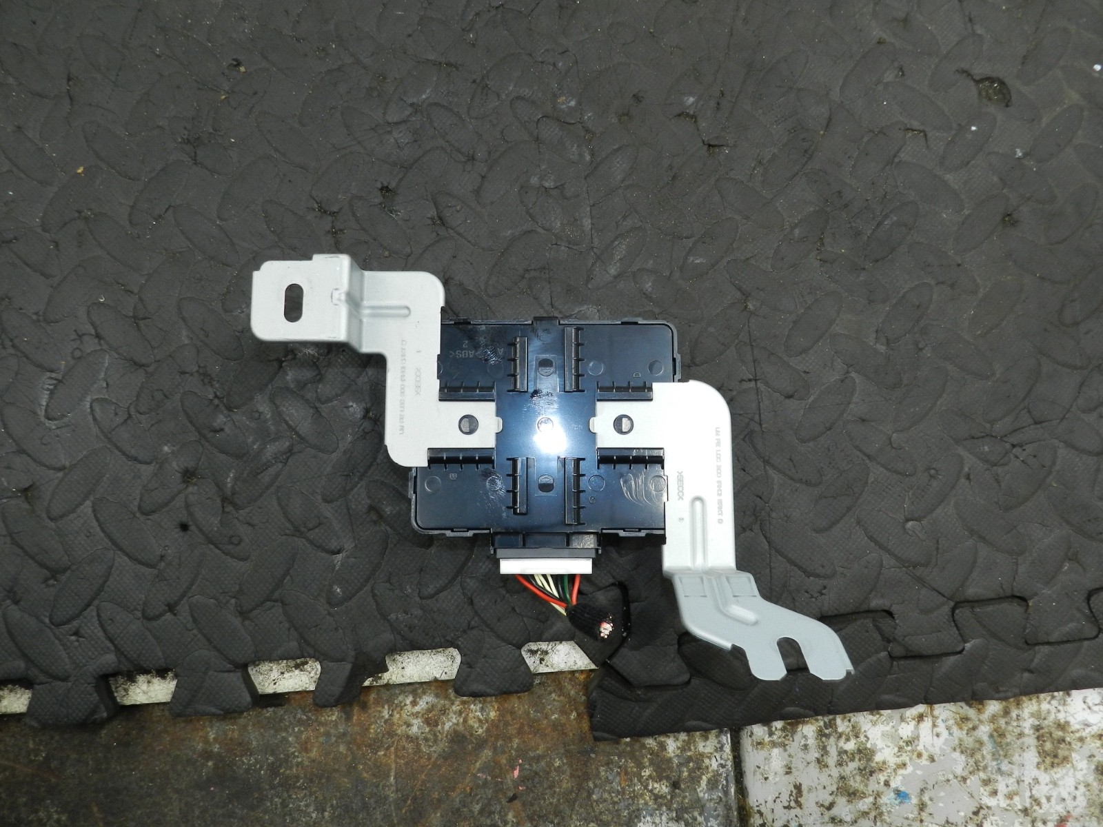 171. KIA SORENTO MK3 GT-LINE. 95300-C5910 LDC CONTROL MODULE - Image 4