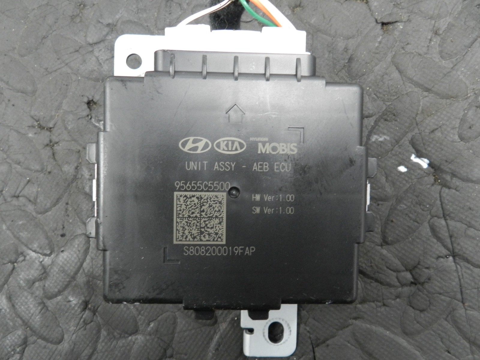 171. KIA SORENTO MK3 GT-LINE. 95655C5500 AEB EMERGENCY BRAKING CONTROL MODULE - Image 3