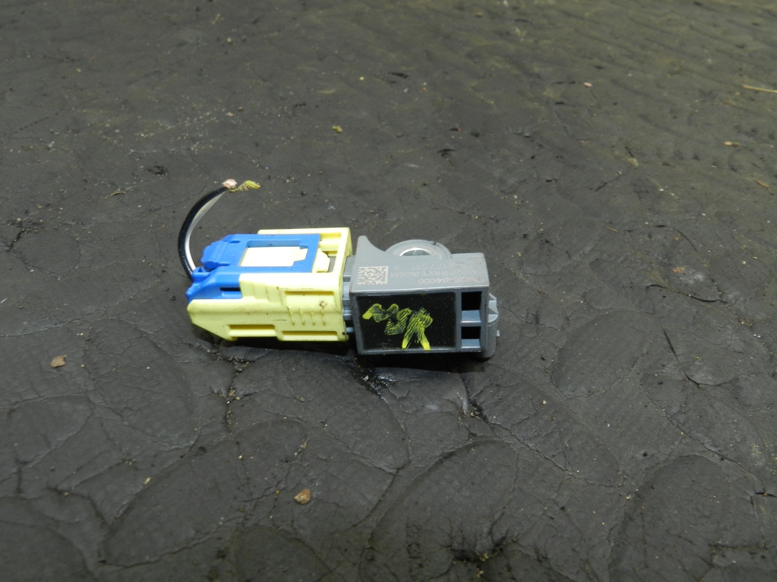 171. KIA SORENTO MK3 GT-LINE. PASSENGER SIDE REAR AIR BAG CRASH SENSOR - Image 2