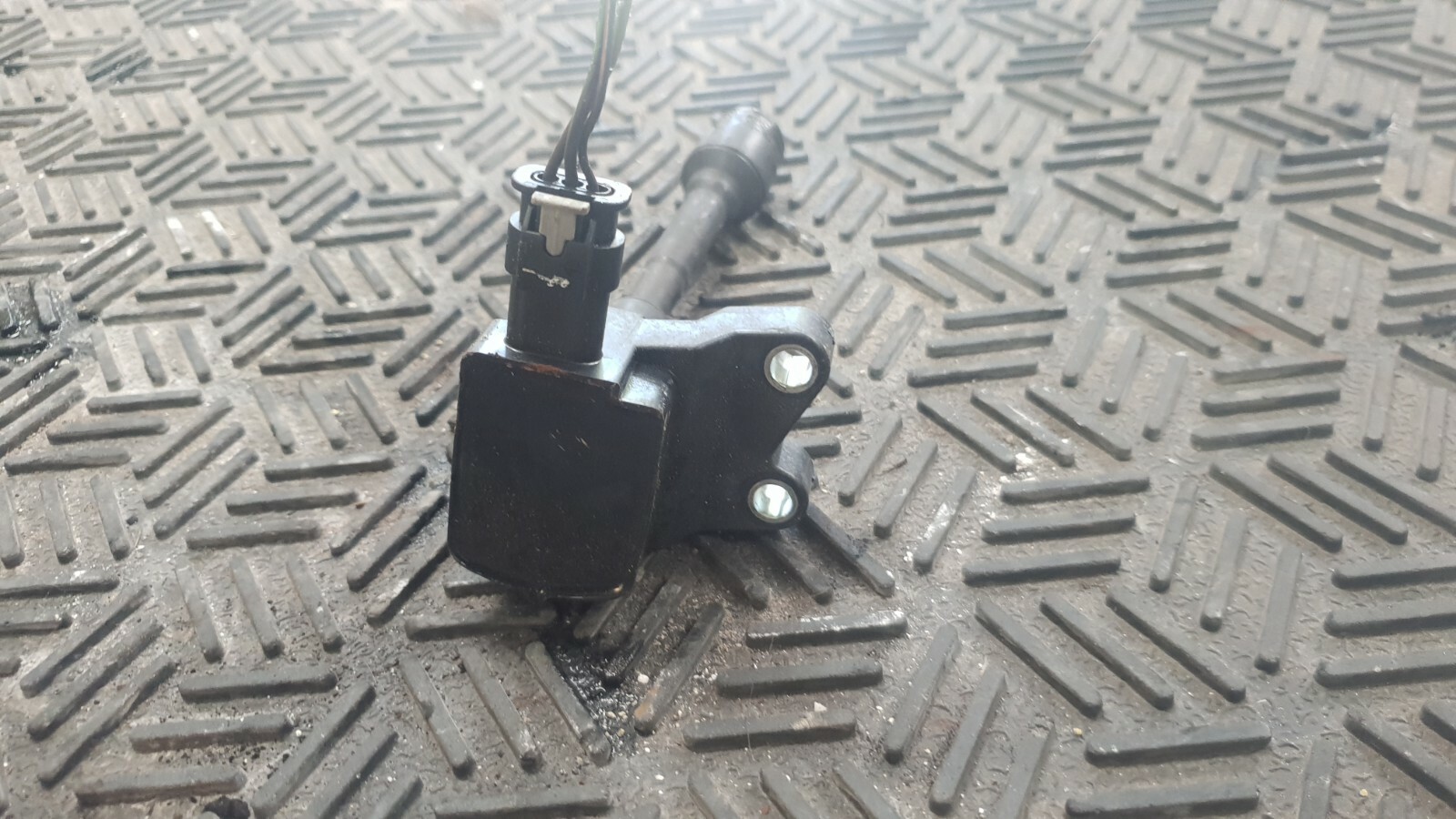 2013 Ford Focus 1.0 Petrol Ecoboost Ignition Coil - Image 2
